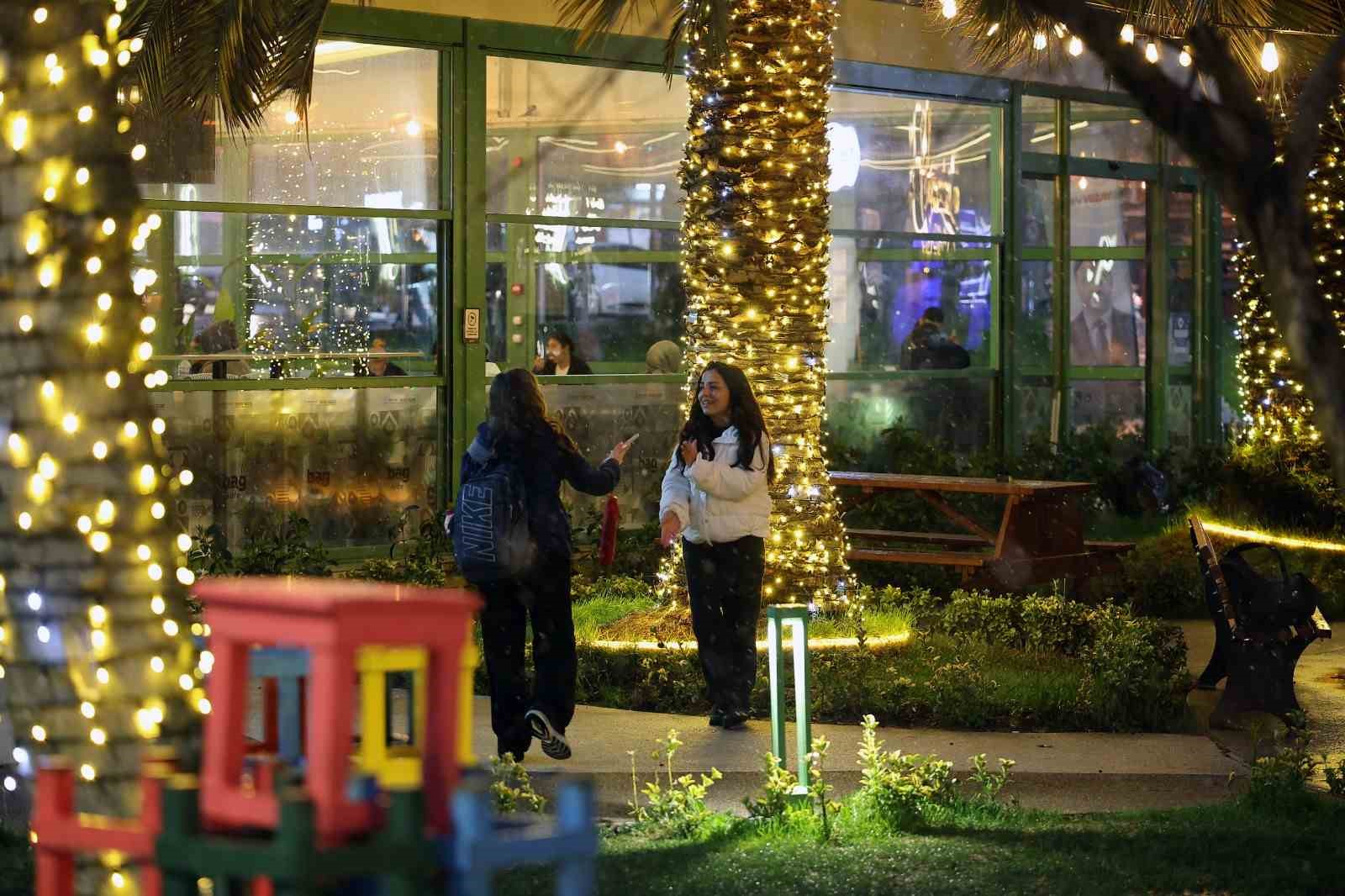 Ramazan ayında Bağcılar ışıl ışıl oldu
Ramazan ayında Bağcılar ışıl ışıl oldu