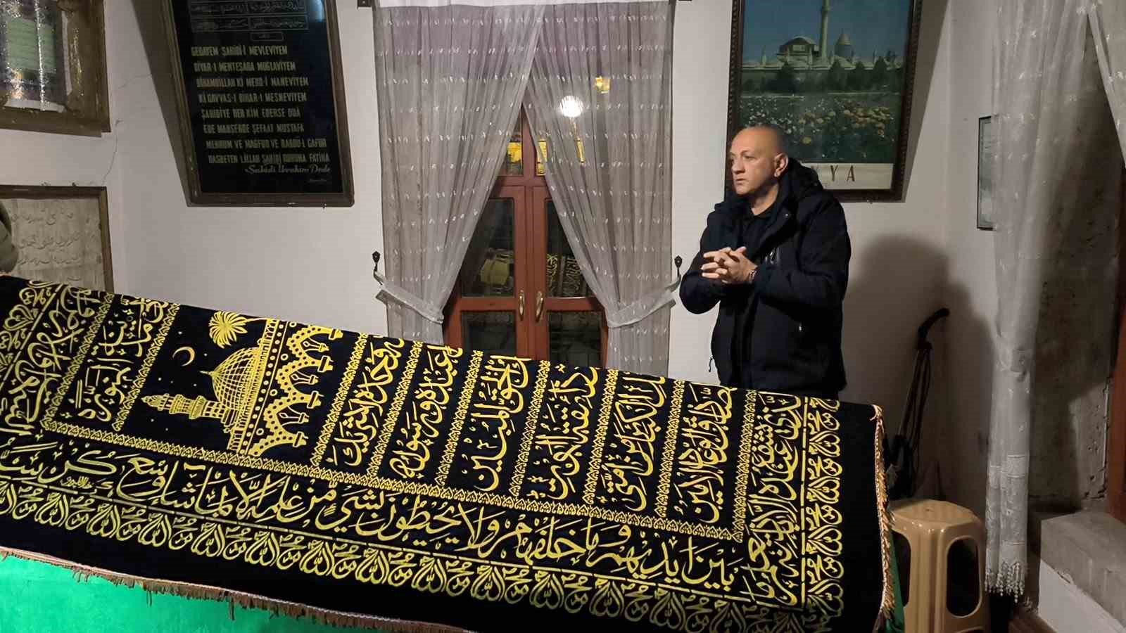 Ramazan ayında Şahidi Türbesi’ne ziyaretçi akını
Ramazan ayında Şahidi Türbesi’ne ziyaretçi akını