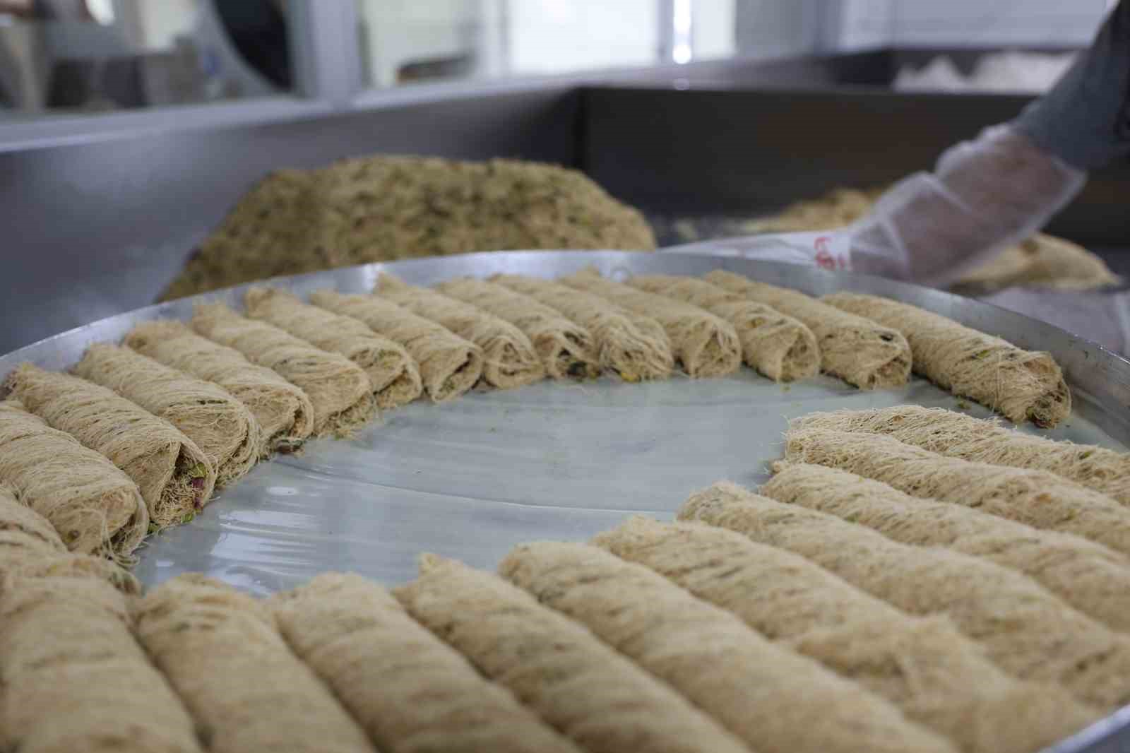 Ramazan bayramı için Diyarbakır’ın tescilli ürünleri kadayıf ve soğuk baklavaya yoğun talep
