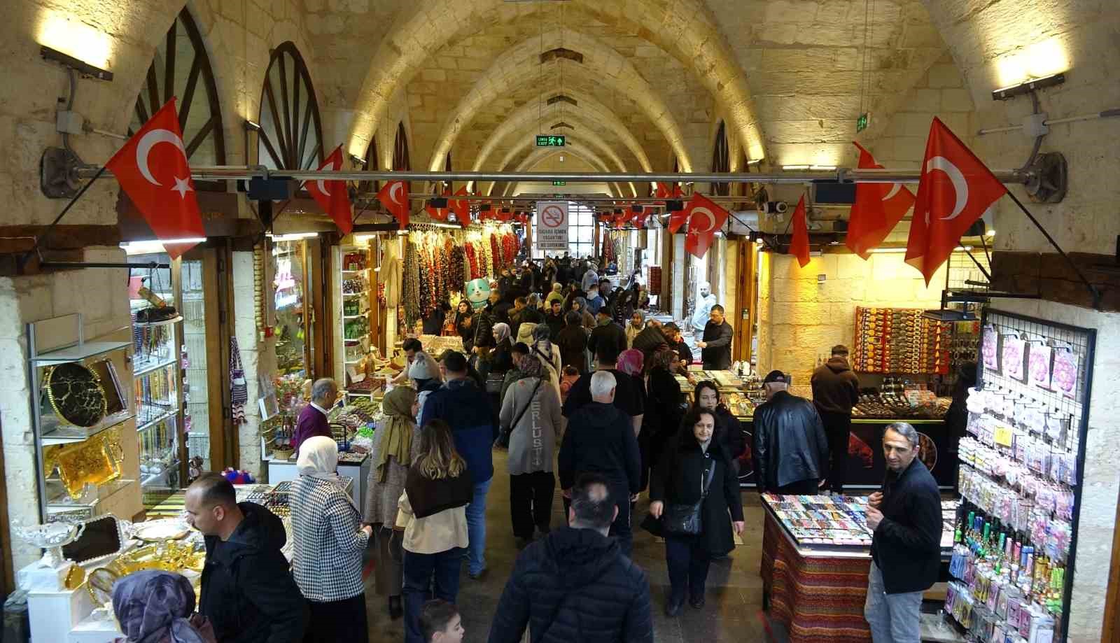 Ramazan Bayramı tatilinde Gaziantep’e ziyaretçi akını
