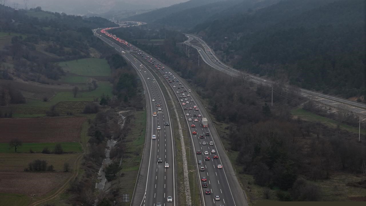 Ramazan Bayramı’nda Bolu’dan 331 bin araç geçiş yaptı
