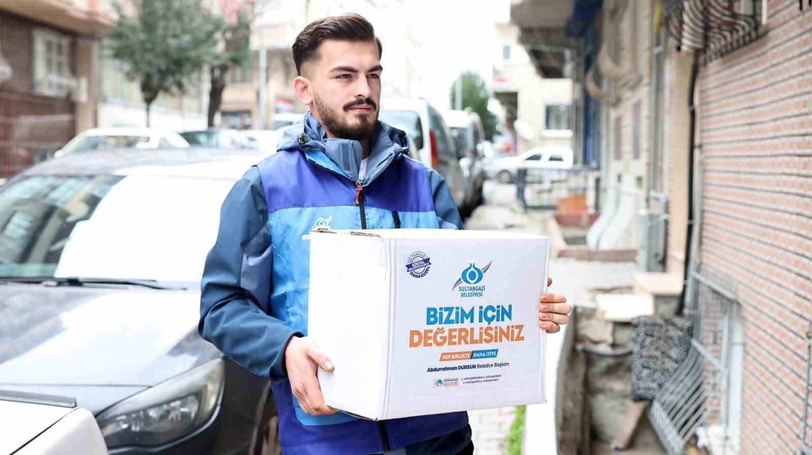 Ramazan boyunca Sultangazi Belediyesi yine ihtiyaç sahiplerinin yanında oldu
