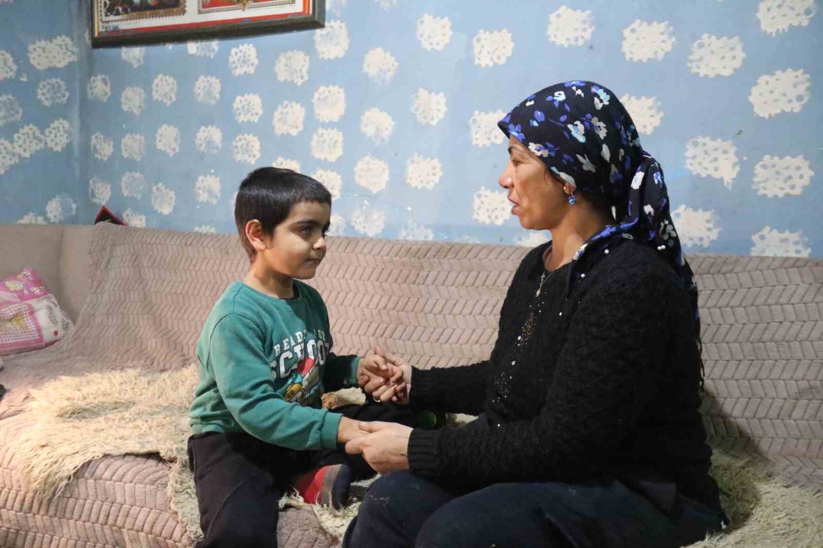 Ramazan davulcusu babaannenin torununa ‘ışık’ olmak için hayırseverler harekete geçti
