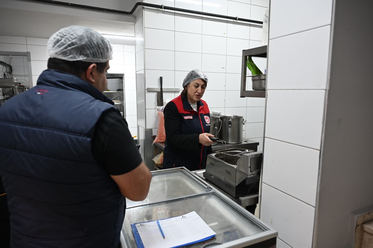 Ramazan öncesi Denizli genelinde eş zamanlı gıda denetimi yapıldı
Ramazan öncesi Denizli genelinde eş zamanlı gıda denetimi yapıldı