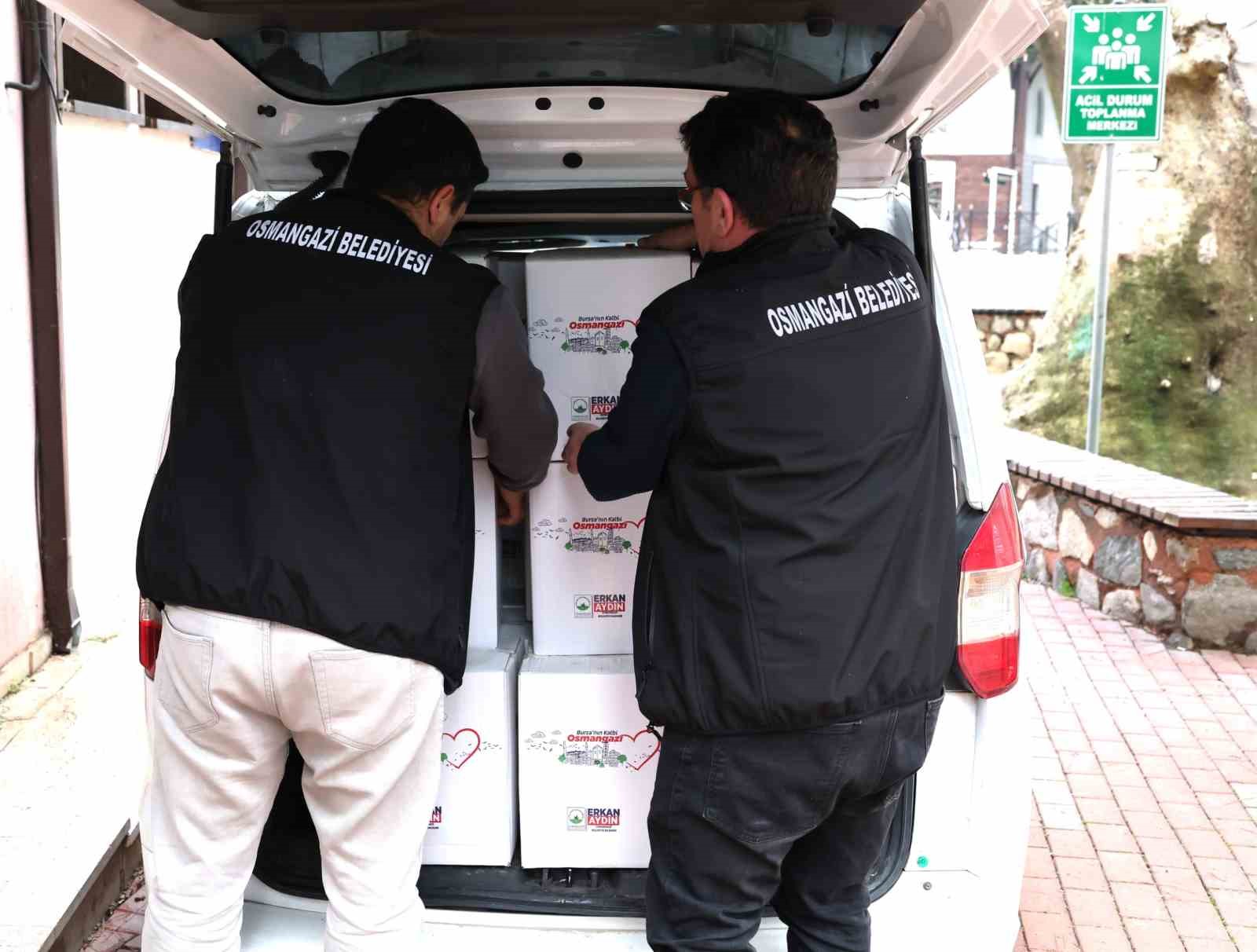 Ramazan öncesi Osmangazi’de erzak yardımları başladı
