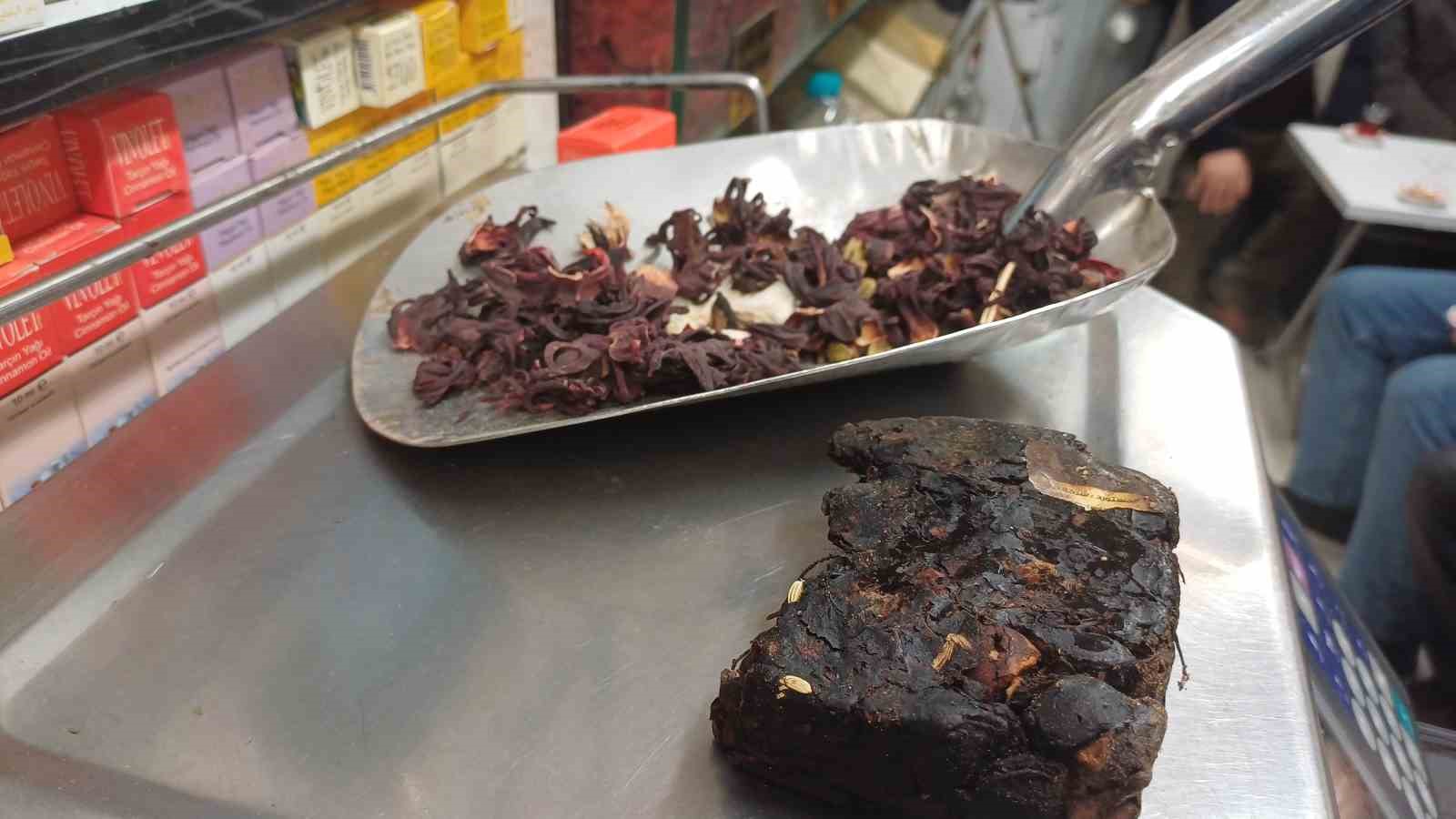 Ramazan’da hazımsızlığa demirhindi şerbeti
Ramazan’da hazımsızlığa demirhindi şerbeti