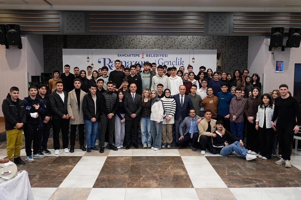 Ramazan’ın bereketi gençlerin enerjisiyle Sancaktepe’de paylaşıldı
