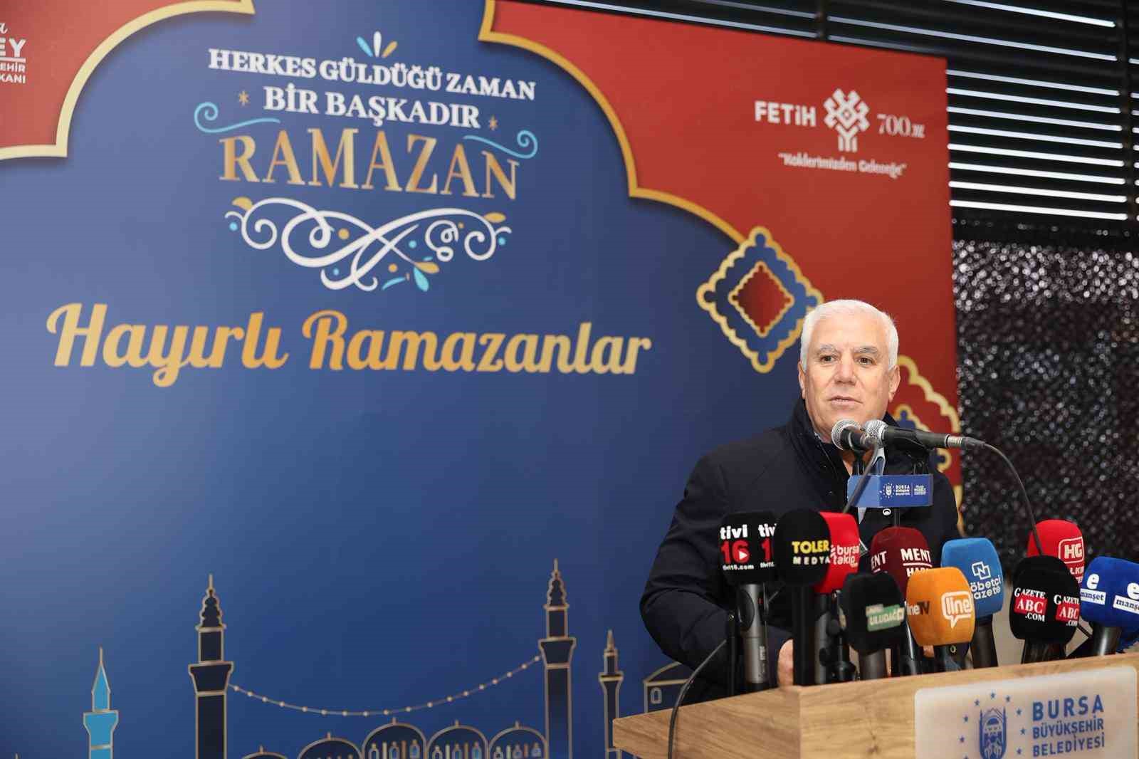 Ramazan’ın bereketi Yıldırım’da paylaşıldı
Ramazan’ın bereketi Yıldırım’da paylaşıldı