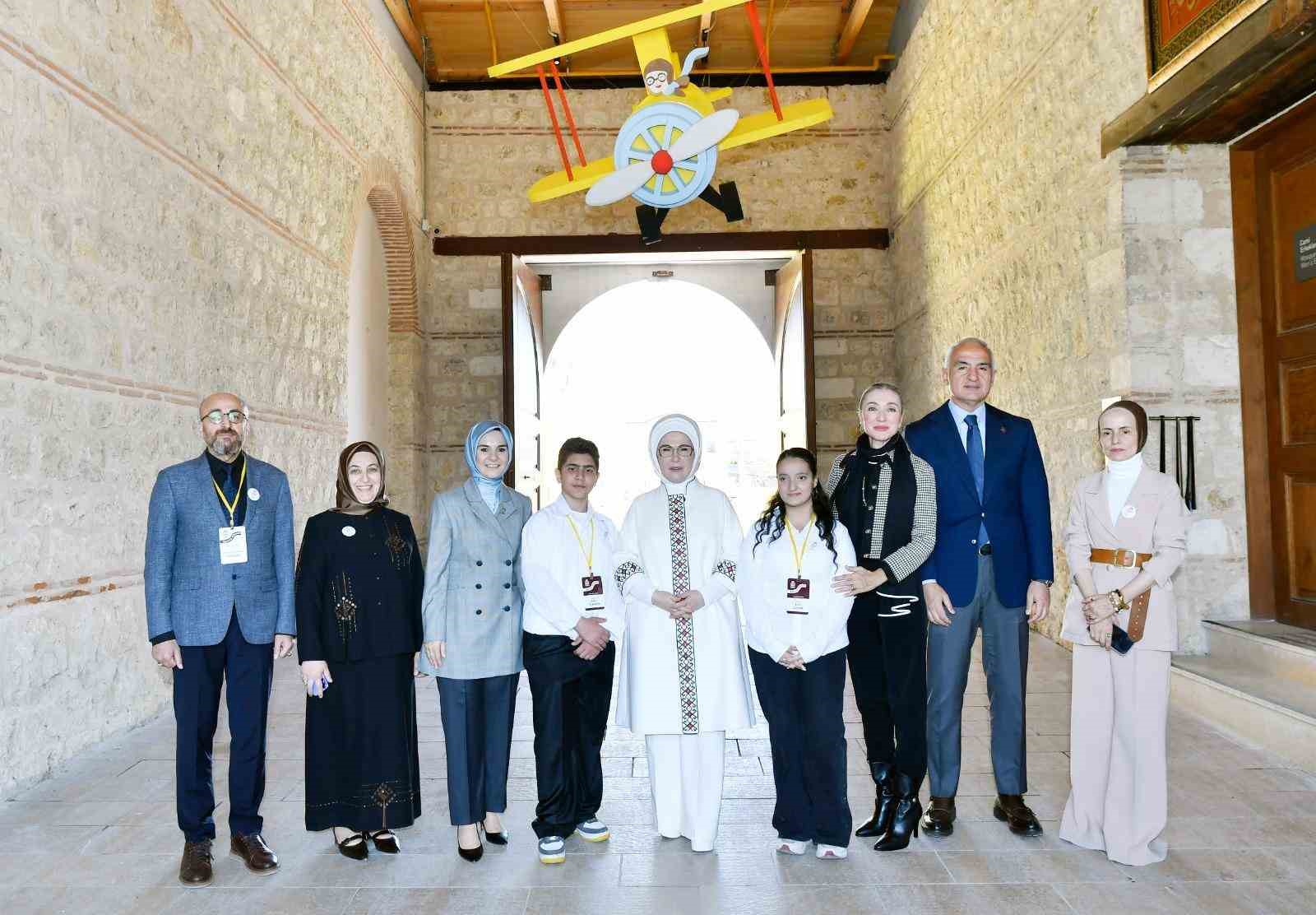 Rami Çocuk ve Sanat Bienali kapılarını açtı
