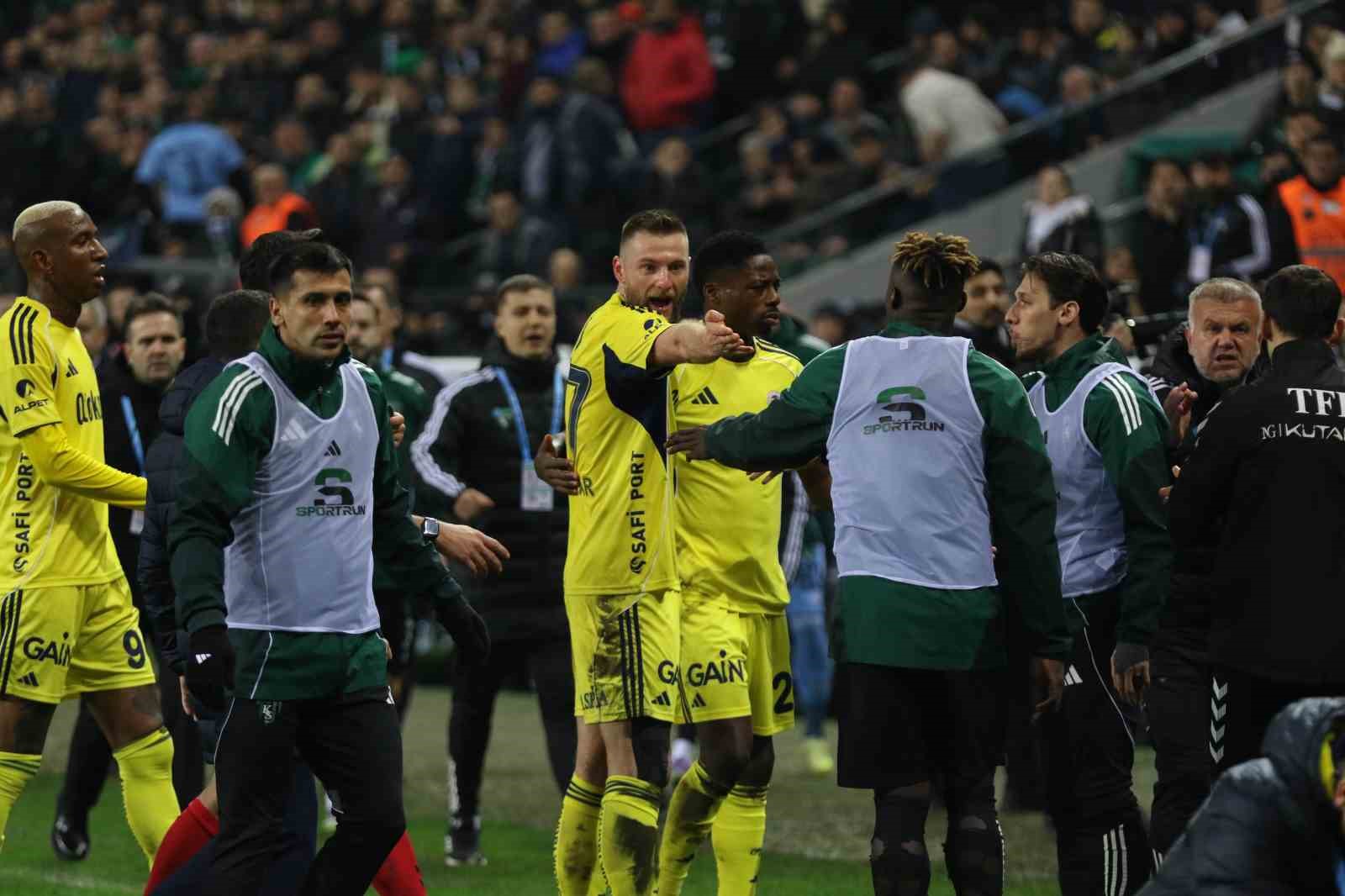 Recep Durul: "Skriniar ülkeden deport edilmeli"
Recep Durul: "Skriniar ülkeden deport edilmeli"