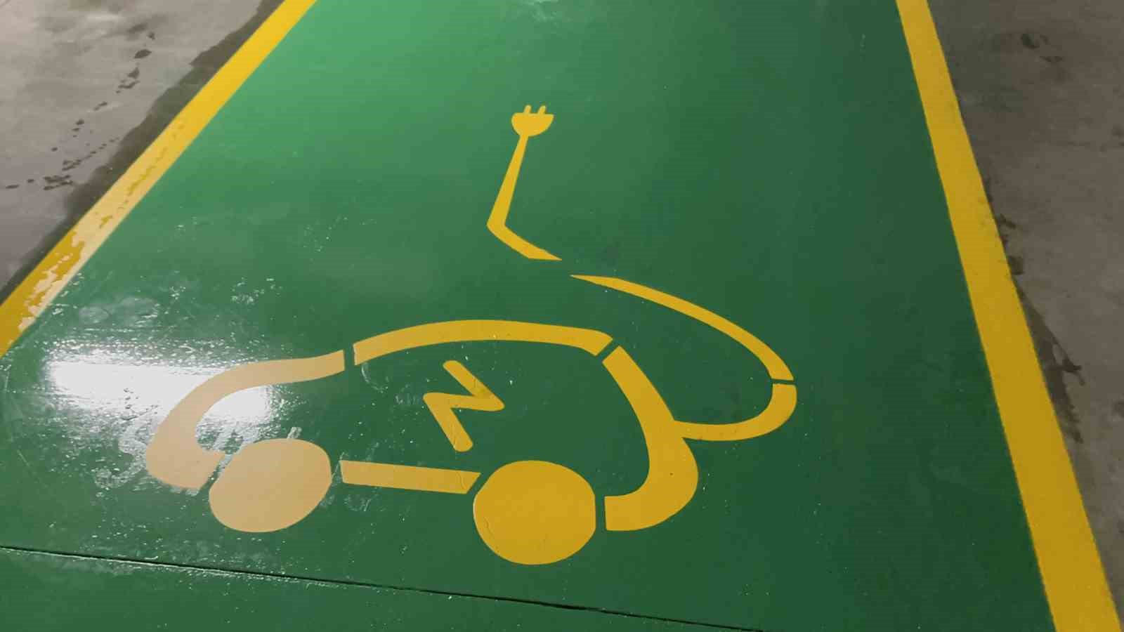 Recep Tayyip Erdoğan Millet Bahçesi’nde çalışmalarda sona gelindi
Recep Tayyip Erdoğan Millet Bahçesi’nde çalışmalarda sona gelindi