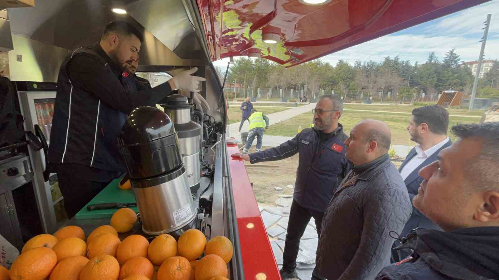 Recep Tayyip Erdoğan Millet Bahçesi’nde çalışmalarda sona gelindi
Recep Tayyip Erdoğan Millet Bahçesi’nde çalışmalarda sona gelindi