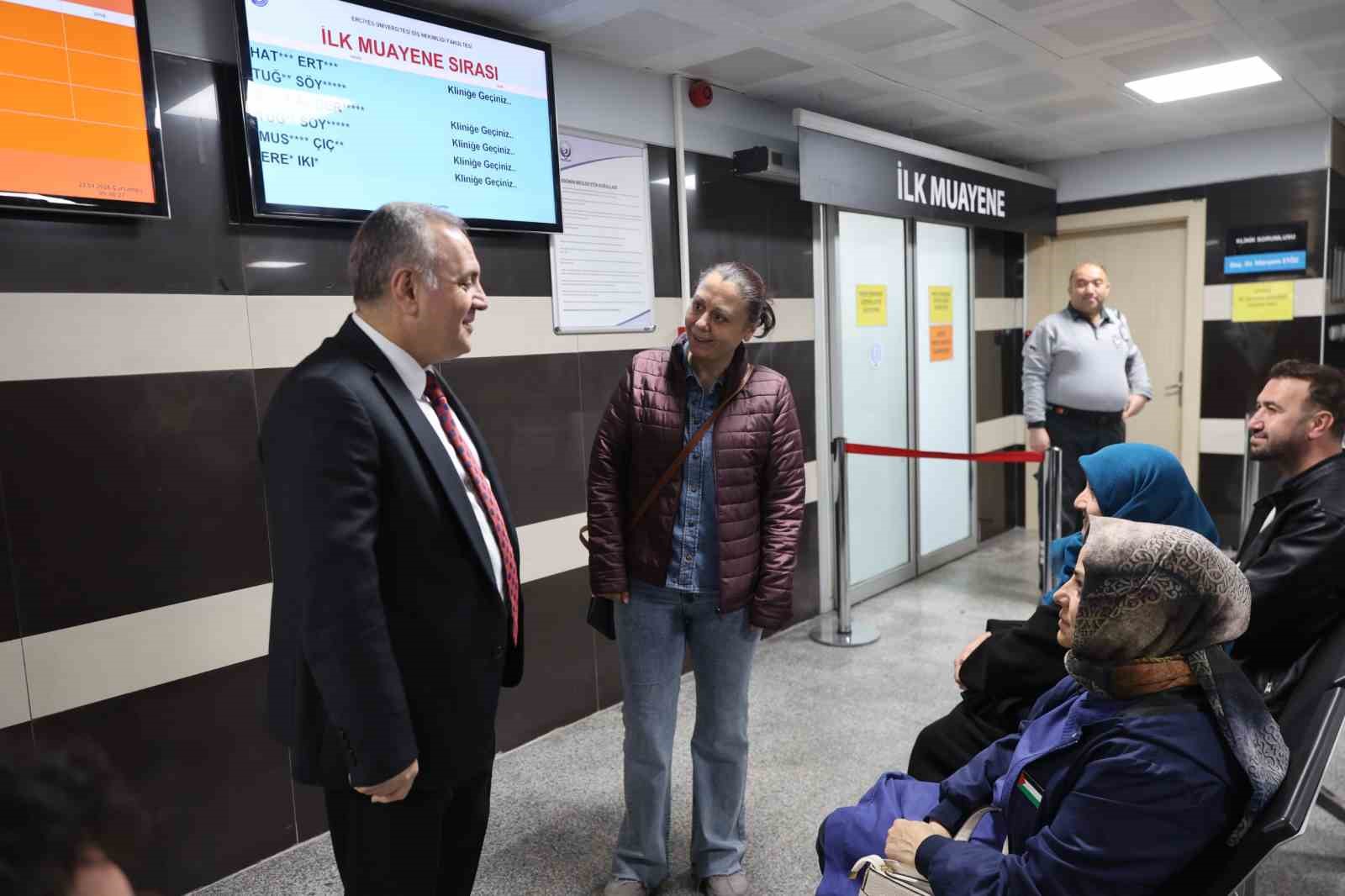 Rektör Altun’dan Diş Hekimliği Fakültesi’ne ziyaret
