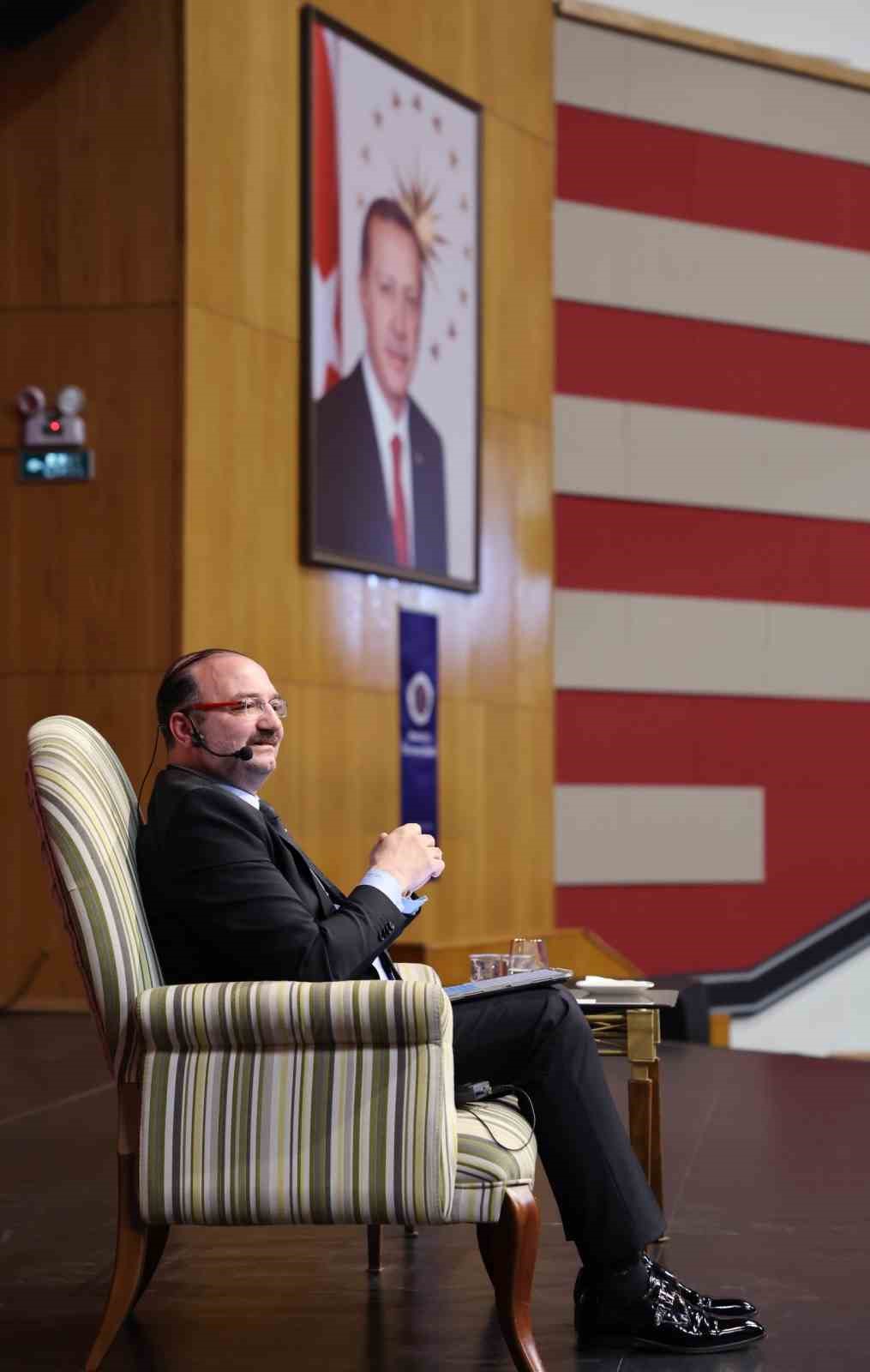 Rektör Hacımüftüoğlu, geleceğin hekimleriyle bir araya geldi
