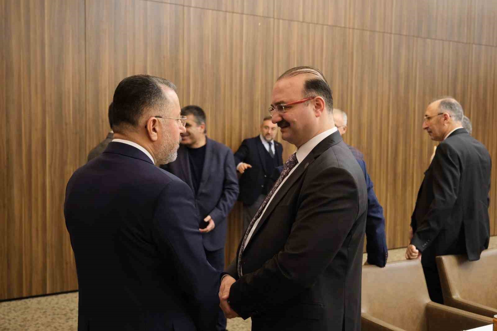 Rektör Hacımüftüoğlu, istişare toplantısına katıldı
