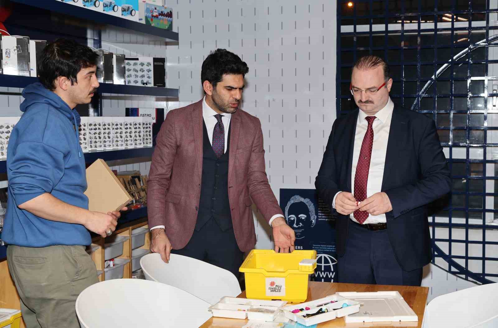 Rektör Hacımüftüoğlu’ndan Bilim Erzurum’a ziyaret: "Gelecek vizyonumuz gençlerimizin hayalleriyle güçleniyor"
