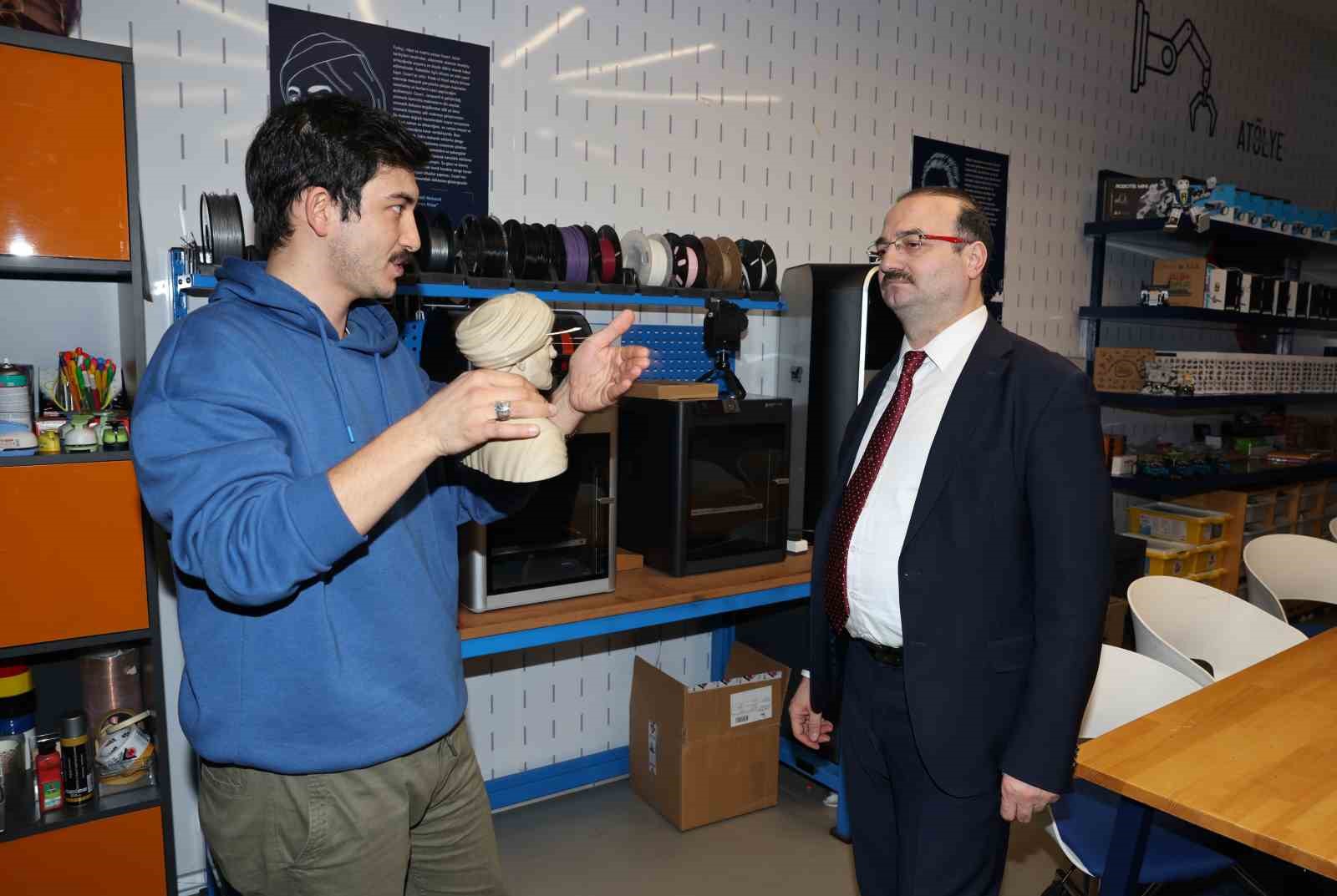 Rektör Hacımüftüoğlu’ndan Bilim Erzurum’a ziyaret: "Gelecek vizyonumuz gençlerimizin hayalleriyle güçleniyor"
