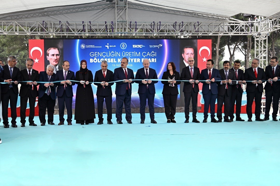 Rektör Kibar’dan gençlere kariyer vurgusu
