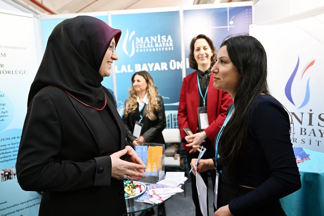 Rektör Kibar’dan gençlere kariyer vurgusu
