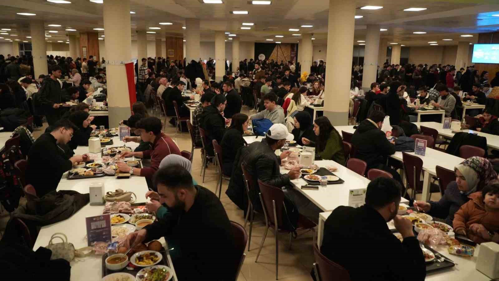 Rektör Kırışık: "Sosyalfest de Teknofest Gibi Türkiye Yüzyılı’nın hareketidir"
