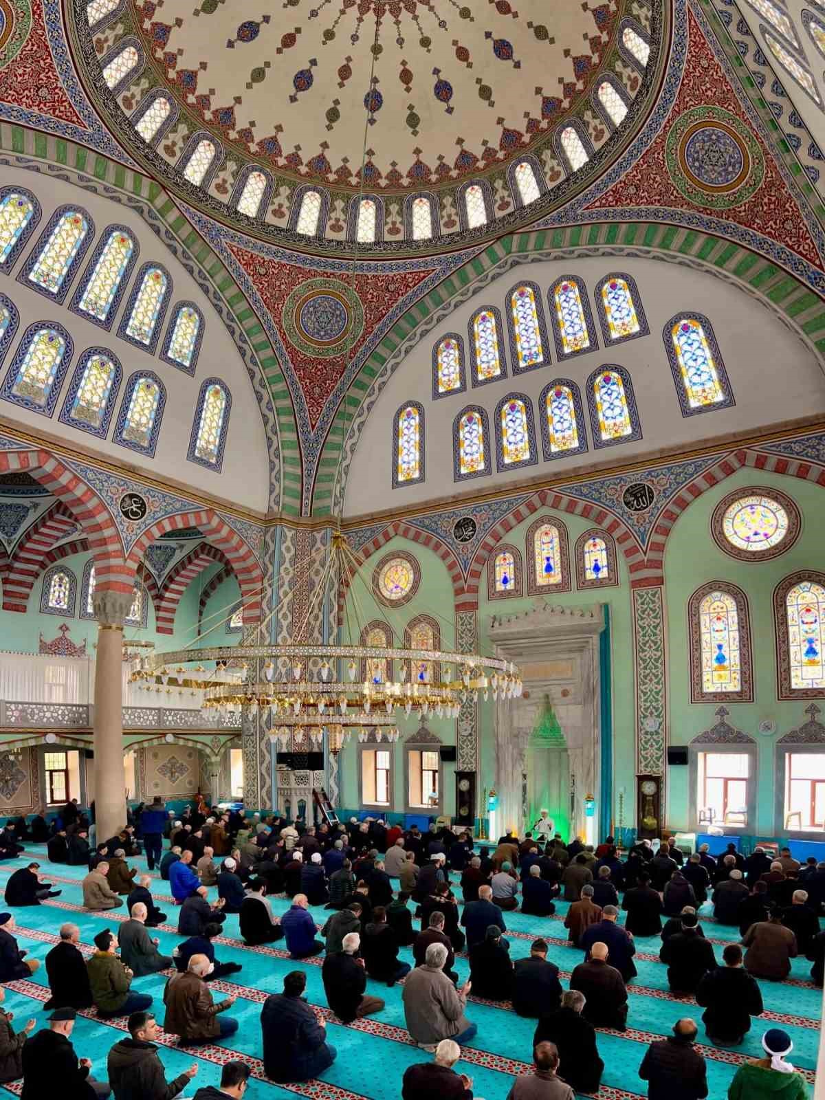 Reşadiye Camii’nde 18 Mart Şehitleri Anma Programı düzenlendi
