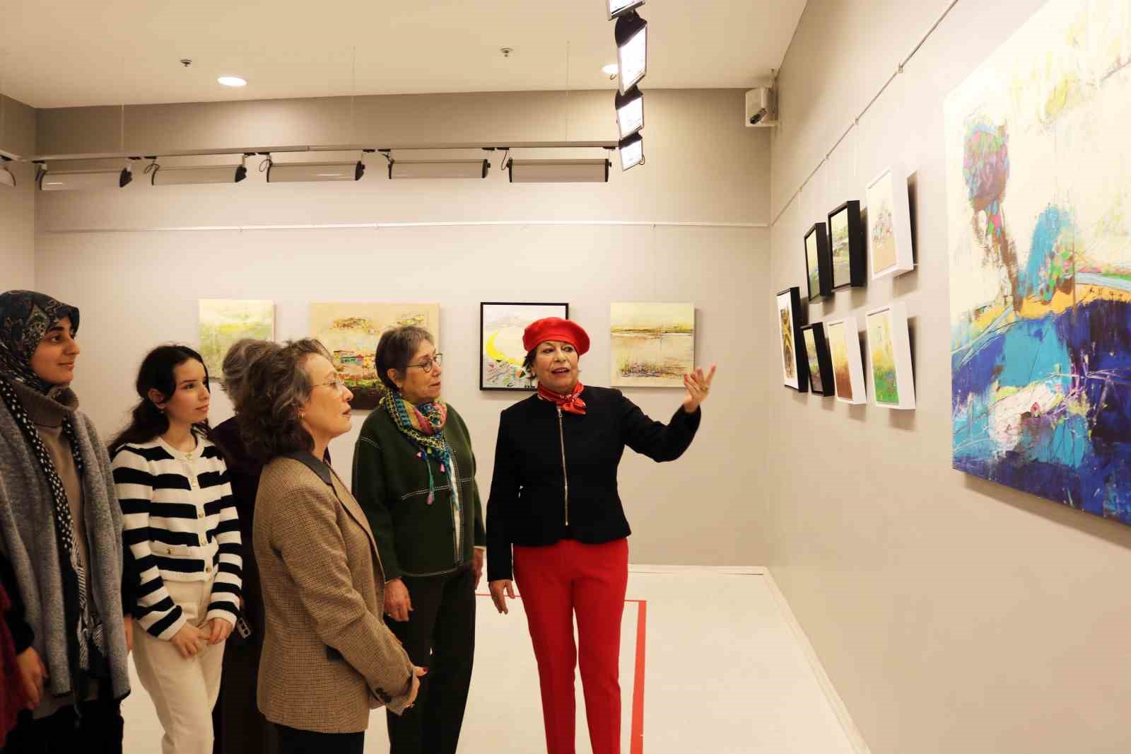 Ressam Hatice Aydoğan SANKO Sanat Galerisi’nde sergi açtı
Ressam Hatice Aydoğan SANKO Sanat Galerisi’nde sergi açtı