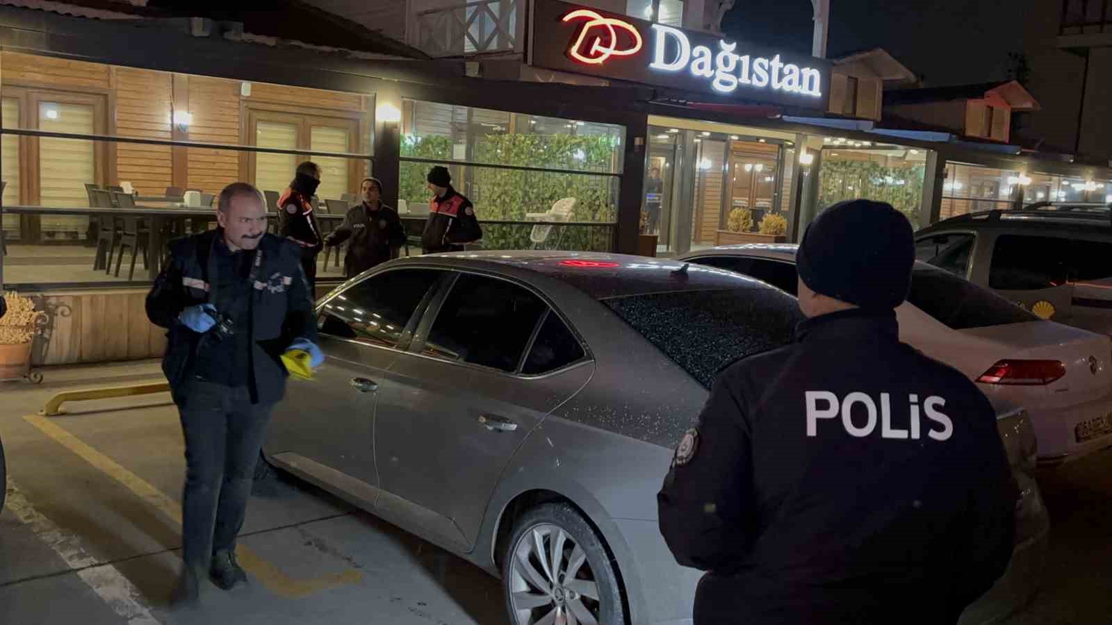 Restoranda silahlı kavga: 1 yaralı
