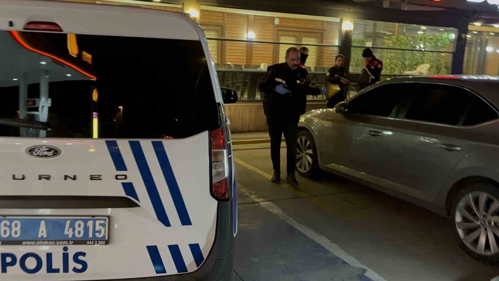 Restoranda silahlı kavga: 1 yaralı
