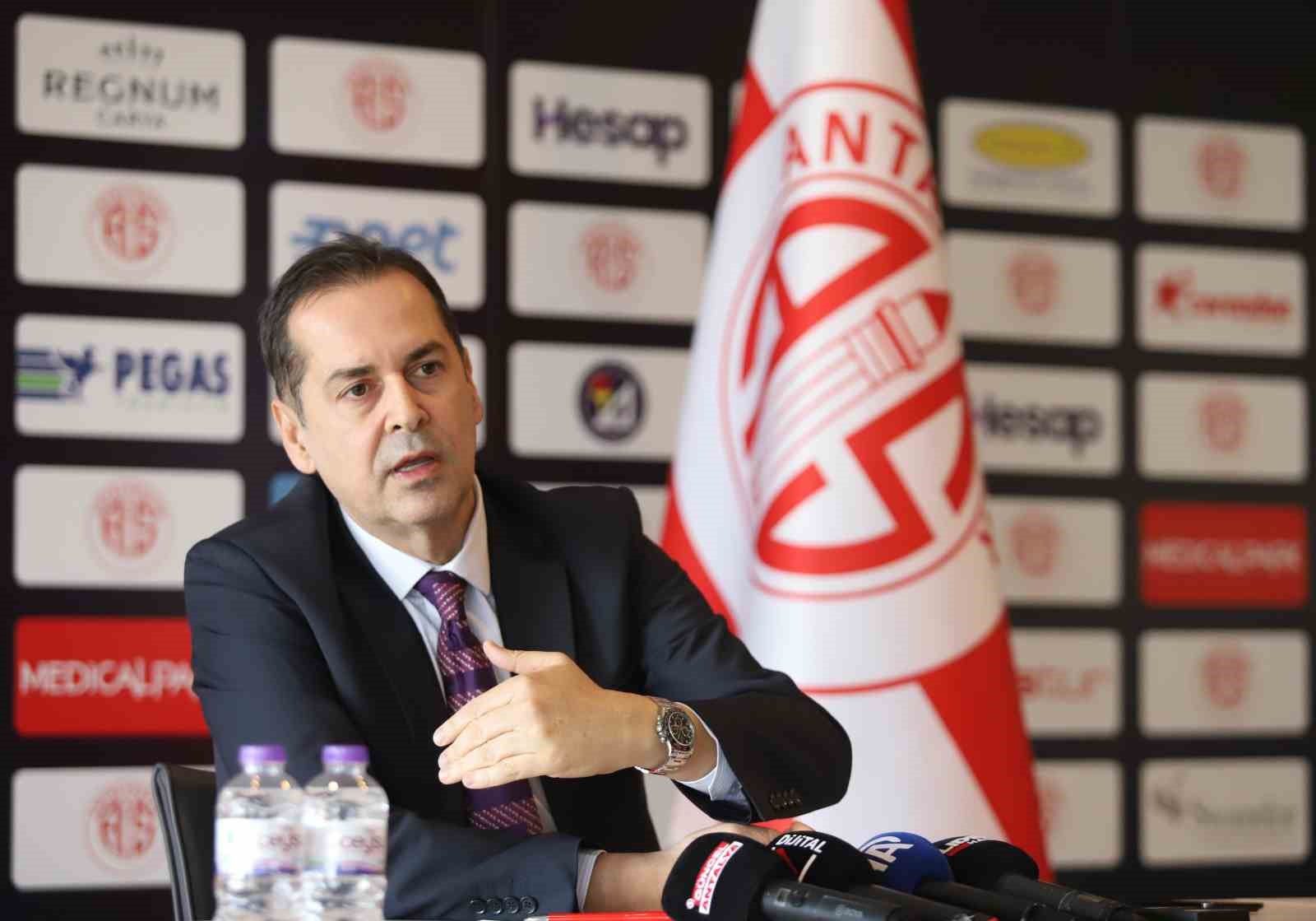 Rıza Perçin: "Fenerbahçe maçında hem galibiyete hem de hasılata çok ihtiyacımız var"
