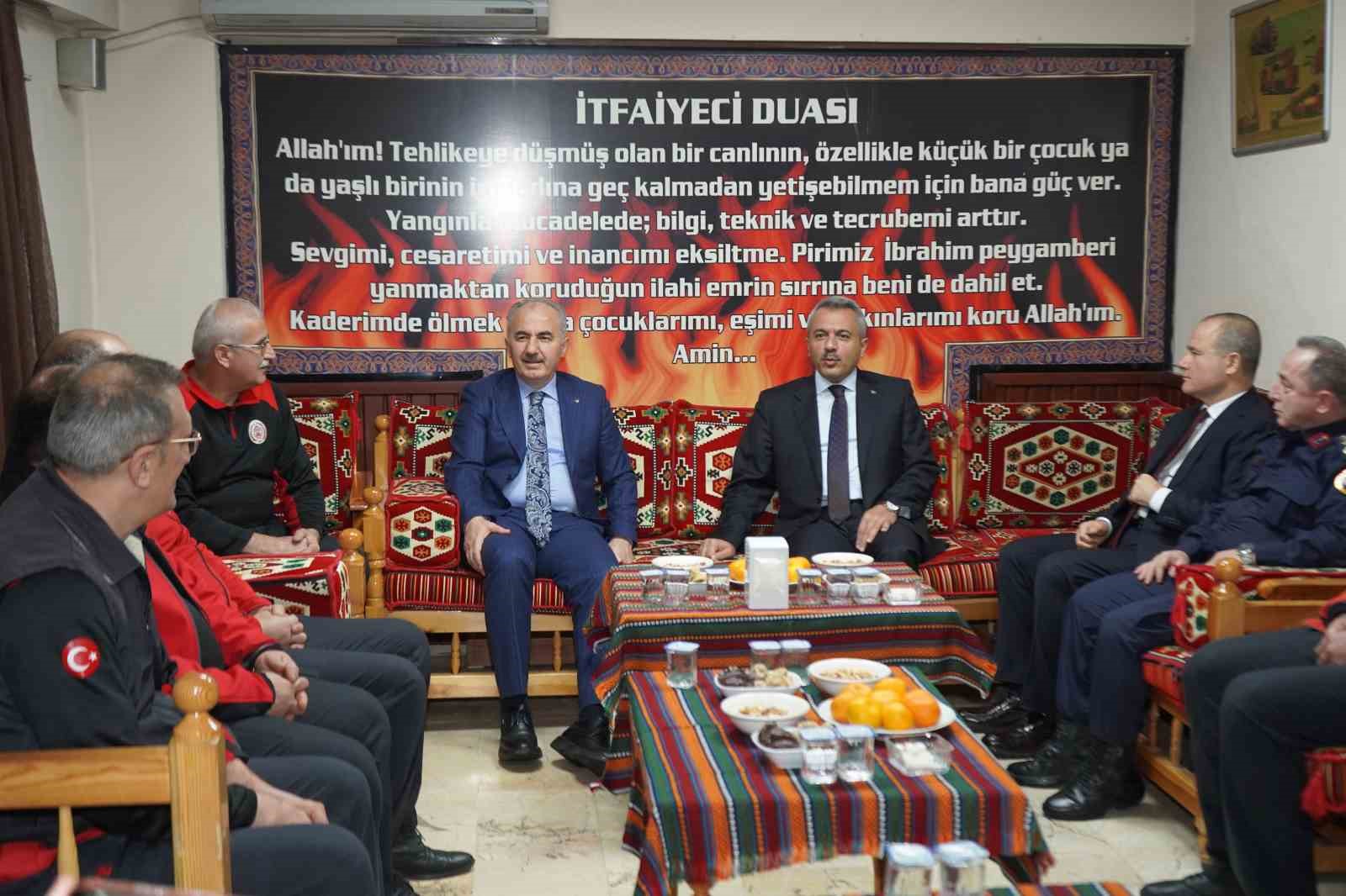 Rize protokolünden yeni yıla çalışarak girenlere ziyaret
