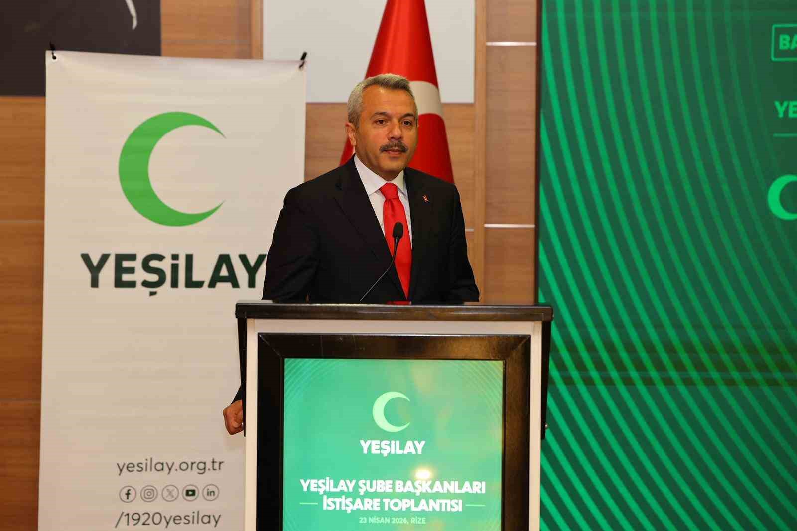 Rize Valisi Baydaş’a Yeşilay’dan ’Bağımsızlık Neferleri Üstün Hizmet Madalyası’
