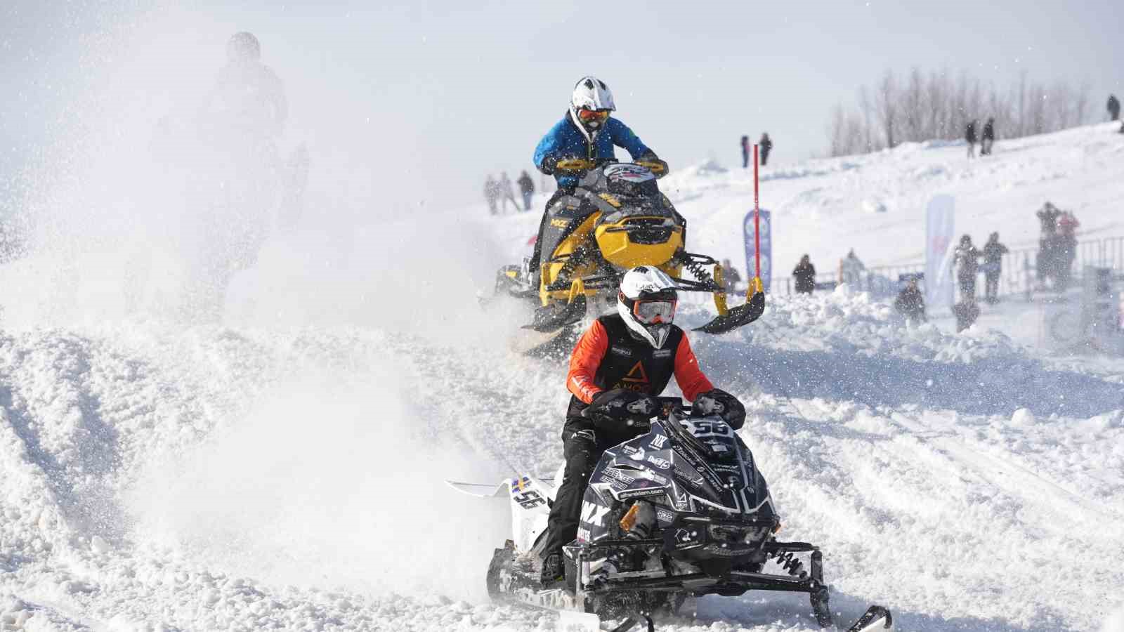 Rize’de adrenalin sis deniziyle buluştu, ortaya görsel şölen çıktı
