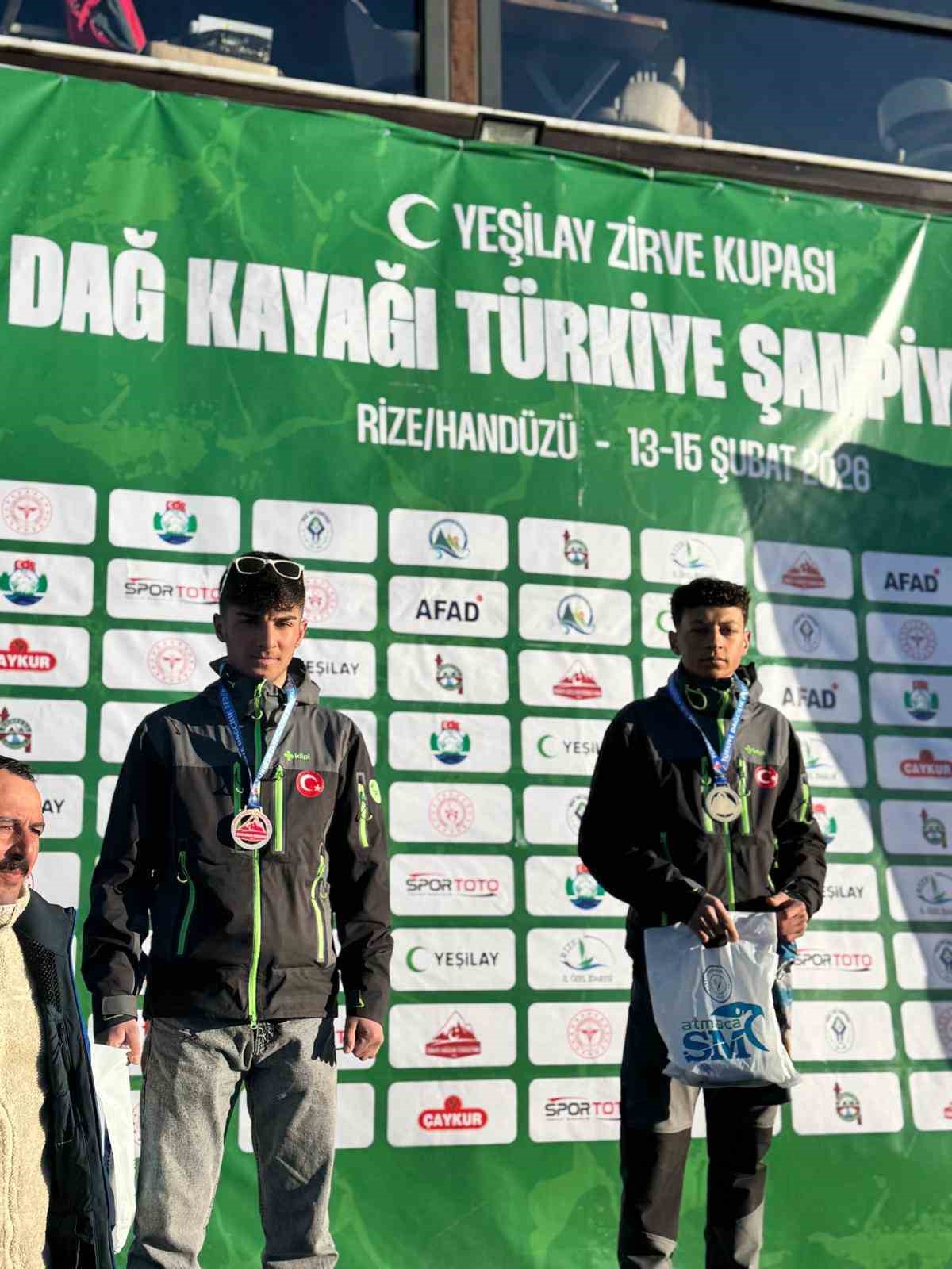 Rize’de çifte şampiyonluk: Oltulu Erhan Şahin Azerbaycan yolcusu
