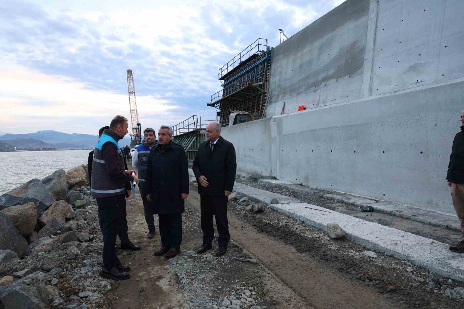 Rize’de İyidere Lojistik Limanı inşaatı sürüyor
