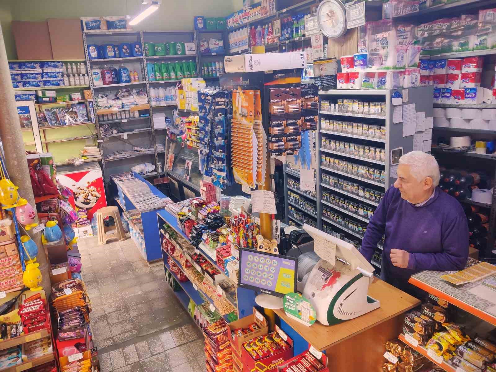 Rize’nin hafızası 50. Yıl Bakkalı
