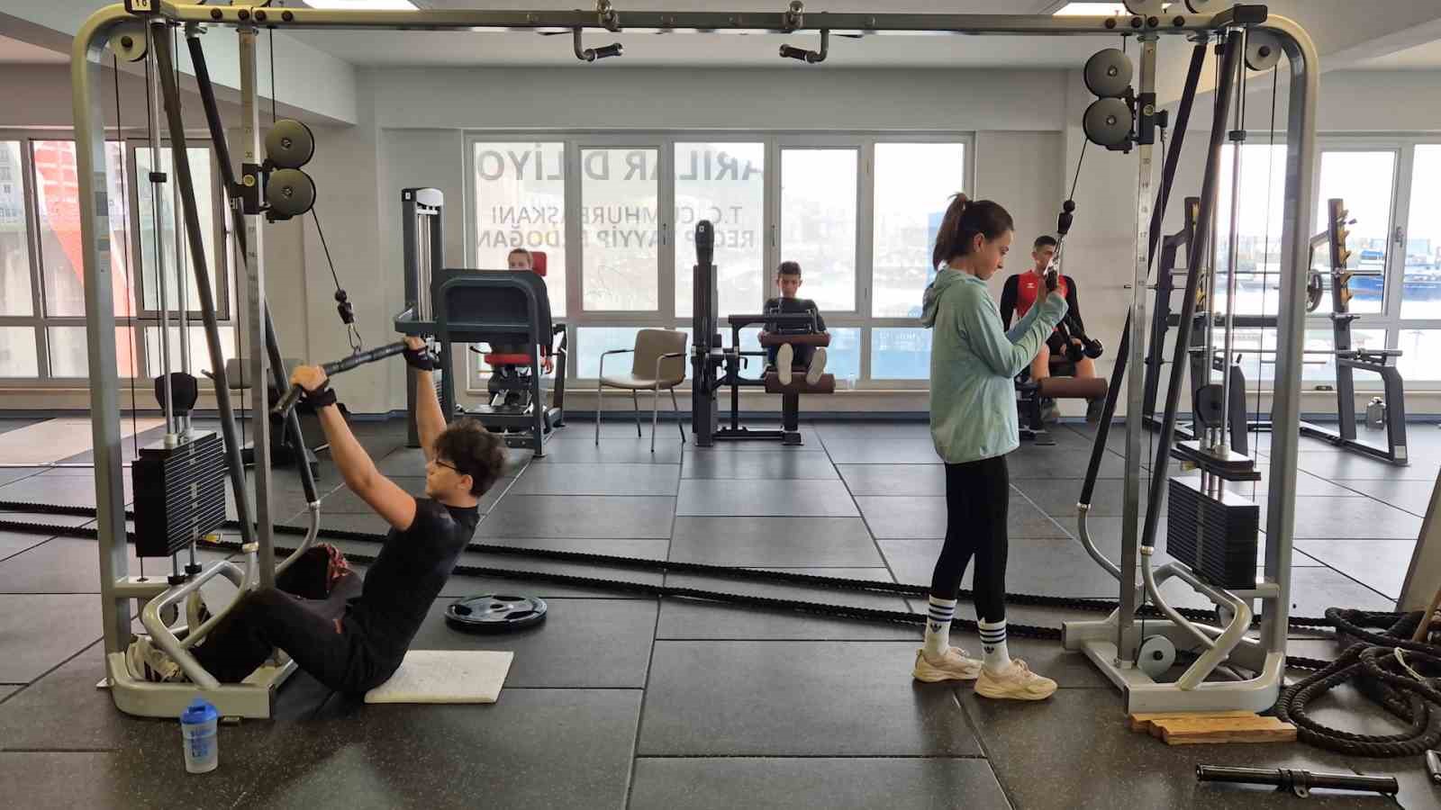 Rize’nin kanocuları Bahar Kupası yolunda
Rize’nin kanocuları Bahar Kupası yolunda