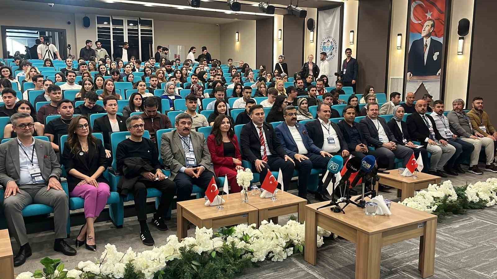 RTÜK Başkan Vekili Güçer: "Hiçbir mazeret başarının yerini tutamaz’’
