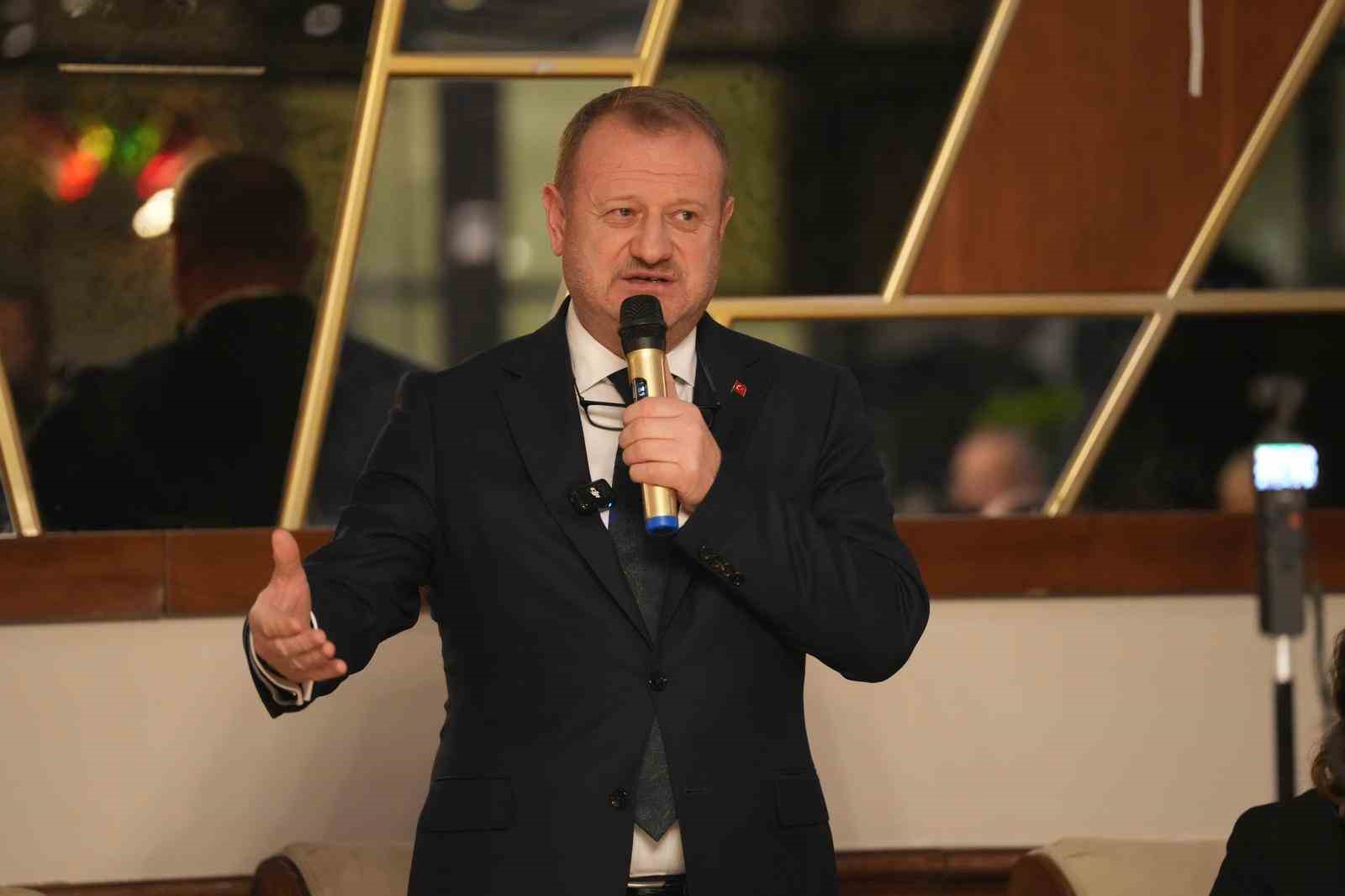 RTÜK Başkanı Mehmet Daniş ve Kurul üyeleri medya temsilcileriyle iftar programında buluştu
