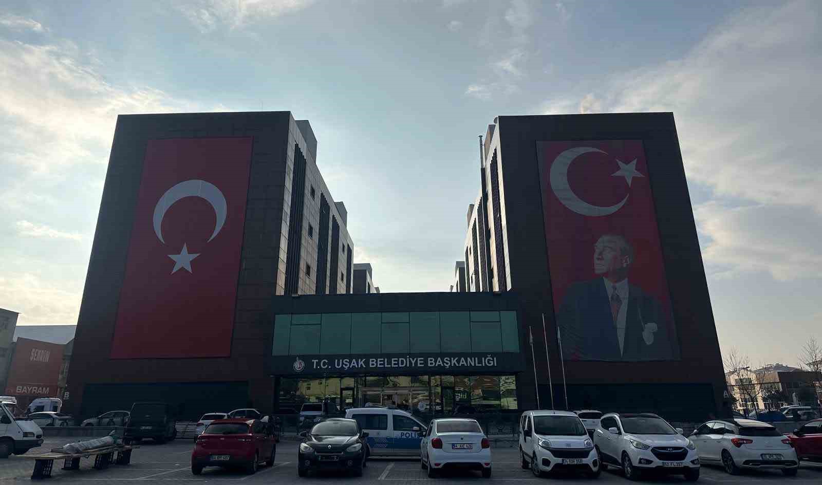 Rüşvet operasyonunda ekiplerin çalışmaları sürüyor
