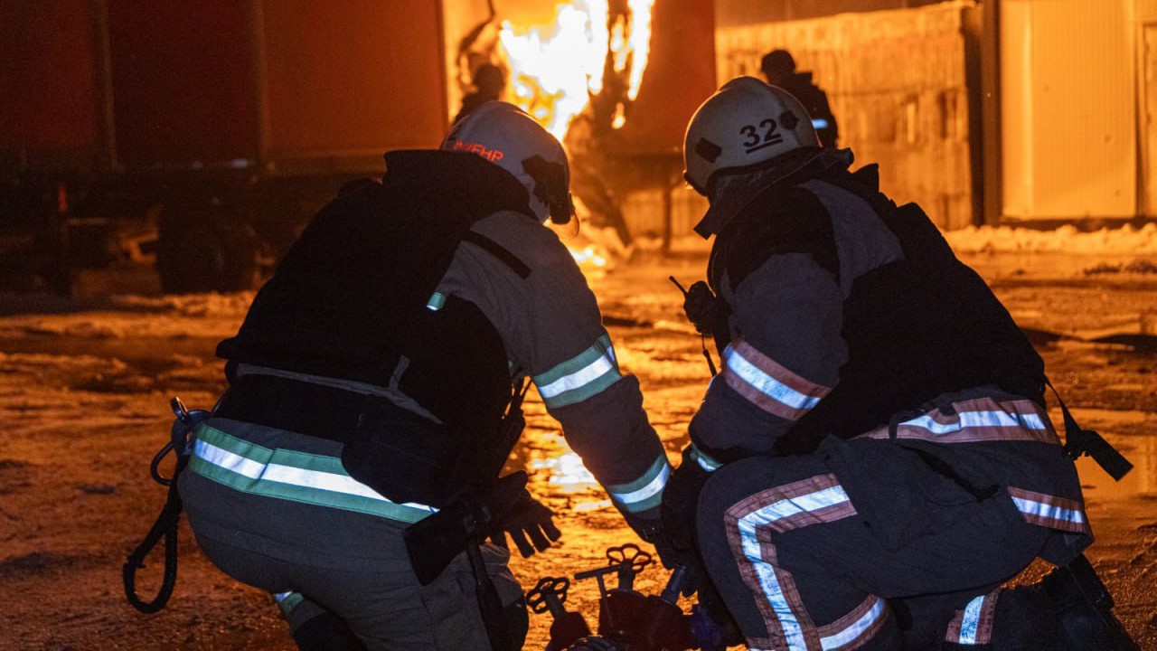 Rusya’dan Ukrayna’ya gece boyunca füzeli saldırı: 4 ölü
Rusya’dan Ukrayna’ya gece boyunca füzeli saldırı: 4 ölü