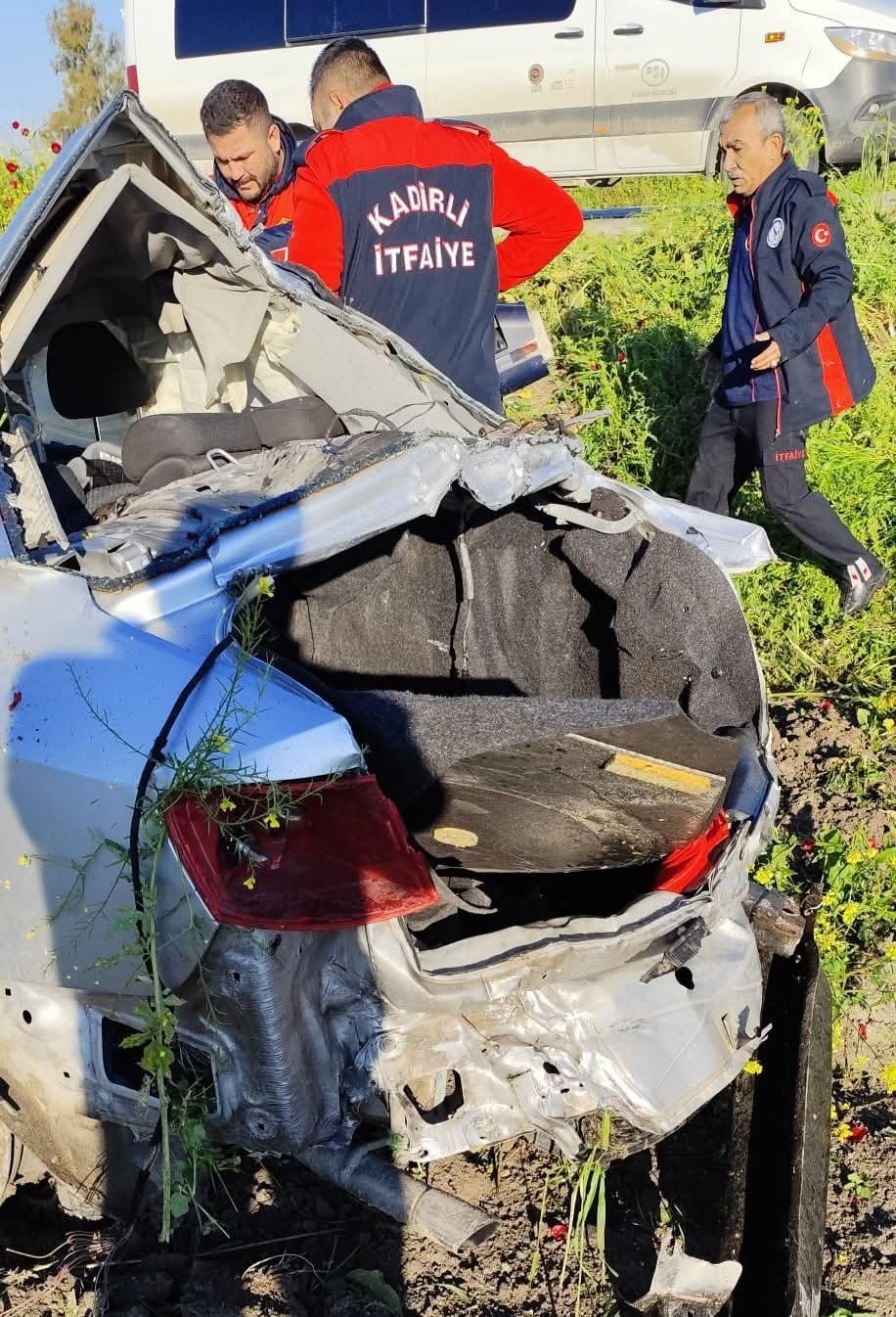 Sabah mesaiye giderken kaza yapan genç kadın hayatını kaybettı
