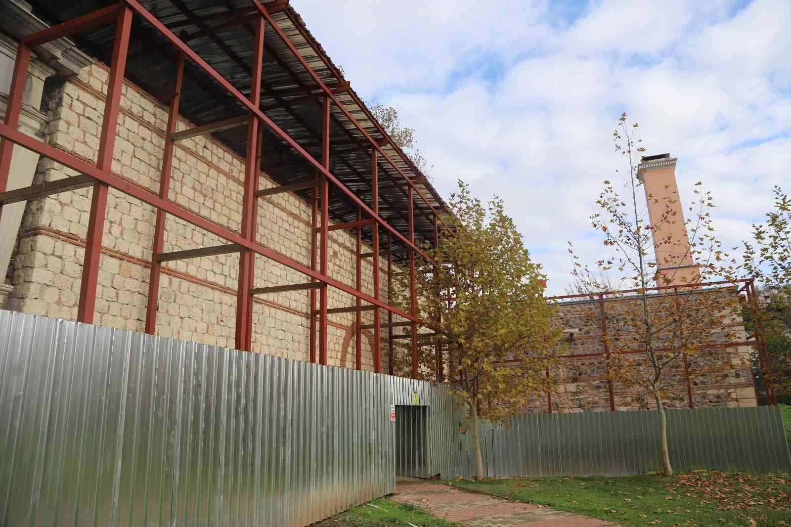 Sadabad Sarayı’nda restorasyon çalışmaları tüm hızıyla sürüyor
