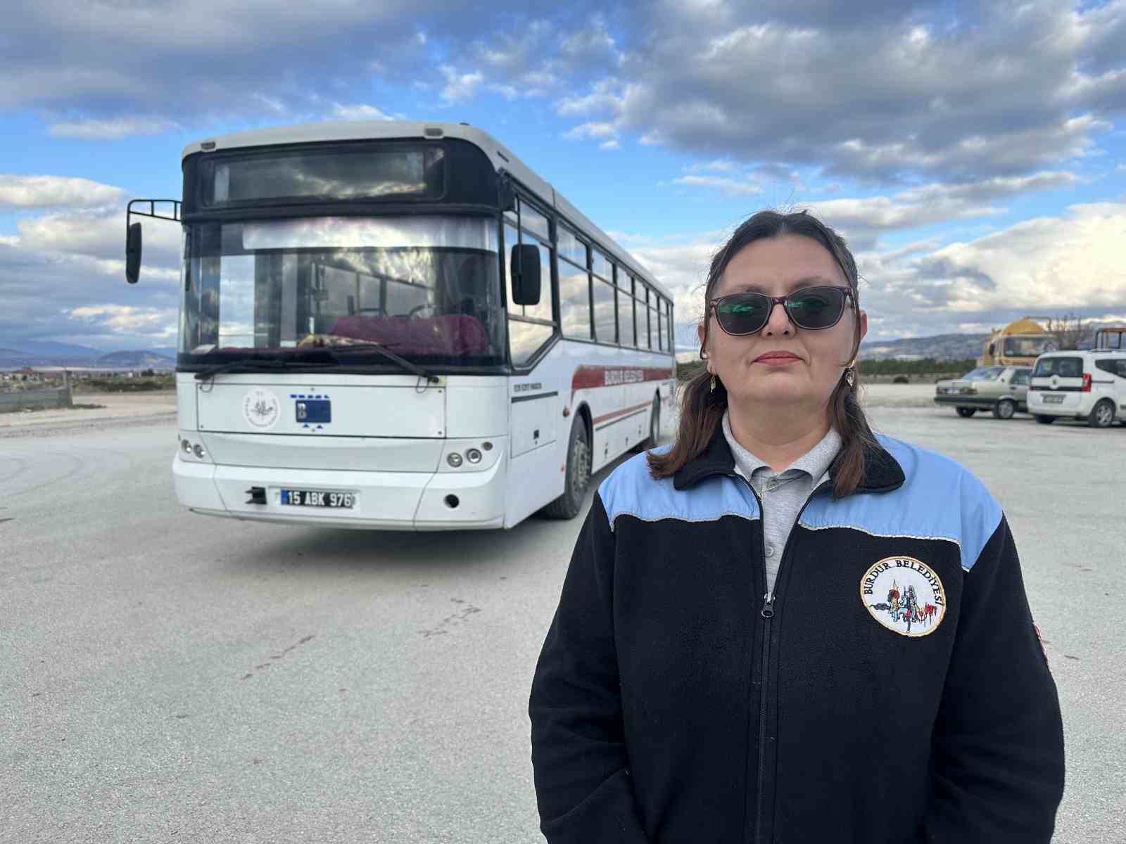 Sadece direksiyon değil, aynı zamanda aracın bakımları da ona emanet
