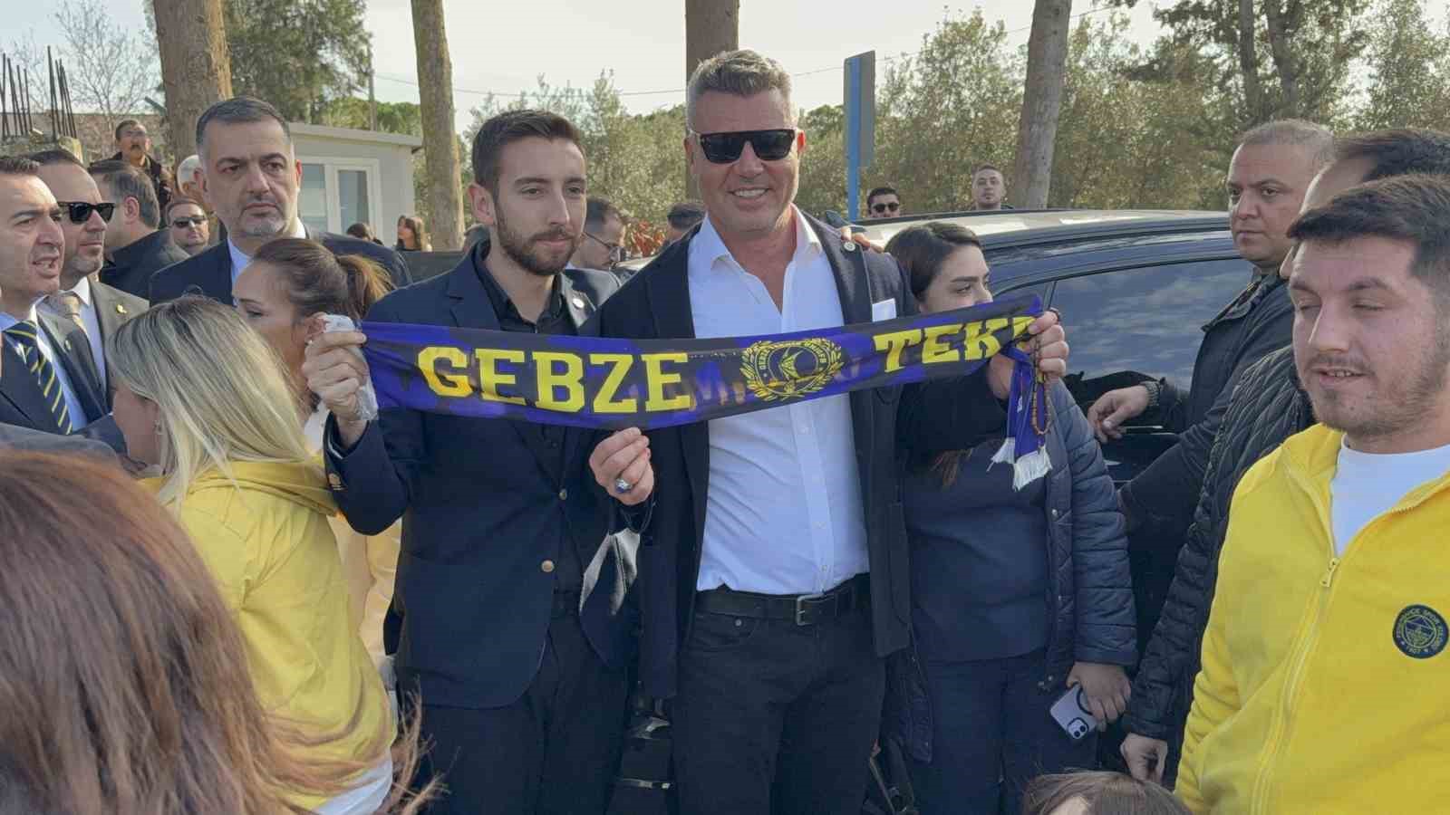 Sadettin Saran: "Fenerbahçe’yi bu sene şampiyon yaparak birçok çocuğumuzu Fenerbahçeli yapacağız"
