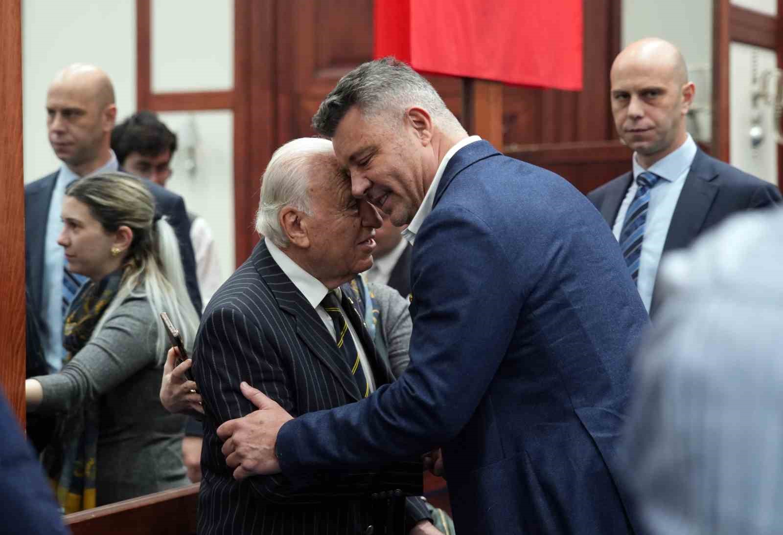 Sadettin Saran: "İnşallah çok daha fazla kupalar alacağız"
