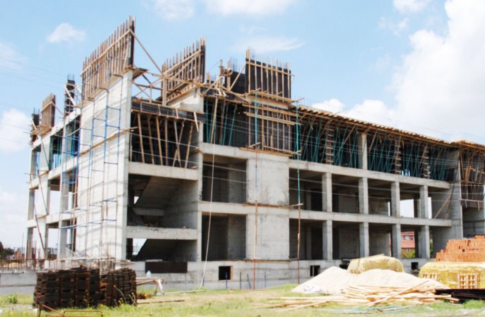 Sadıkoğlu "Hakediş sorunu yerinde dönüşümü durma noktasına getirdi"
Sadıkoğlu "Hakediş sorunu yerinde dönüşümü durma noktasına getirdi"