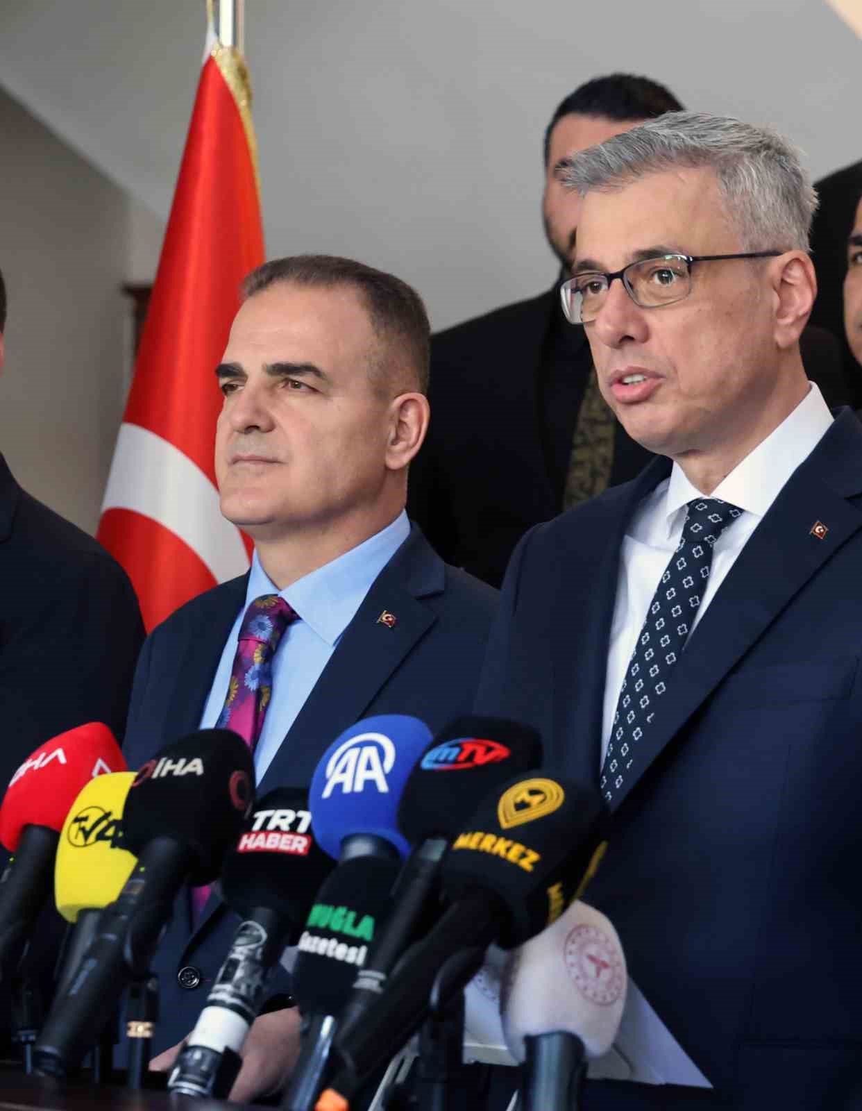 Sağlık Bakanı Memişoğlu Muğla’da açıkladı: "Muğla’da şehir hastanesi tamamlanmak üzere"
Sağlık Bakanı Memişoğlu Muğla’da açıkladı: "Muğla’da şehir hastanesi tamamlanmak üzere"