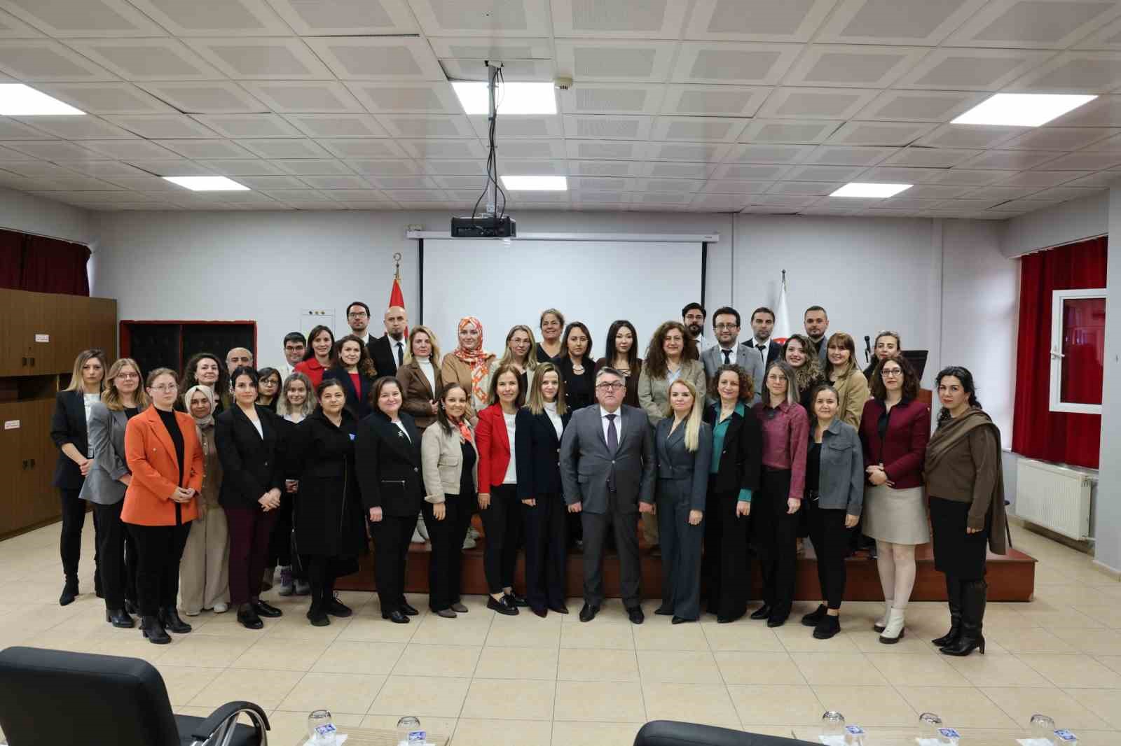 Sağlık Bilimleri Fakültesi 2025-2026 Yılı akademik kurul toplantısı gerçekleştirildi
Sağlık Bilimleri Fakültesi 2025-2026 Yılı akademik kurul toplantısı gerçekleştirildi