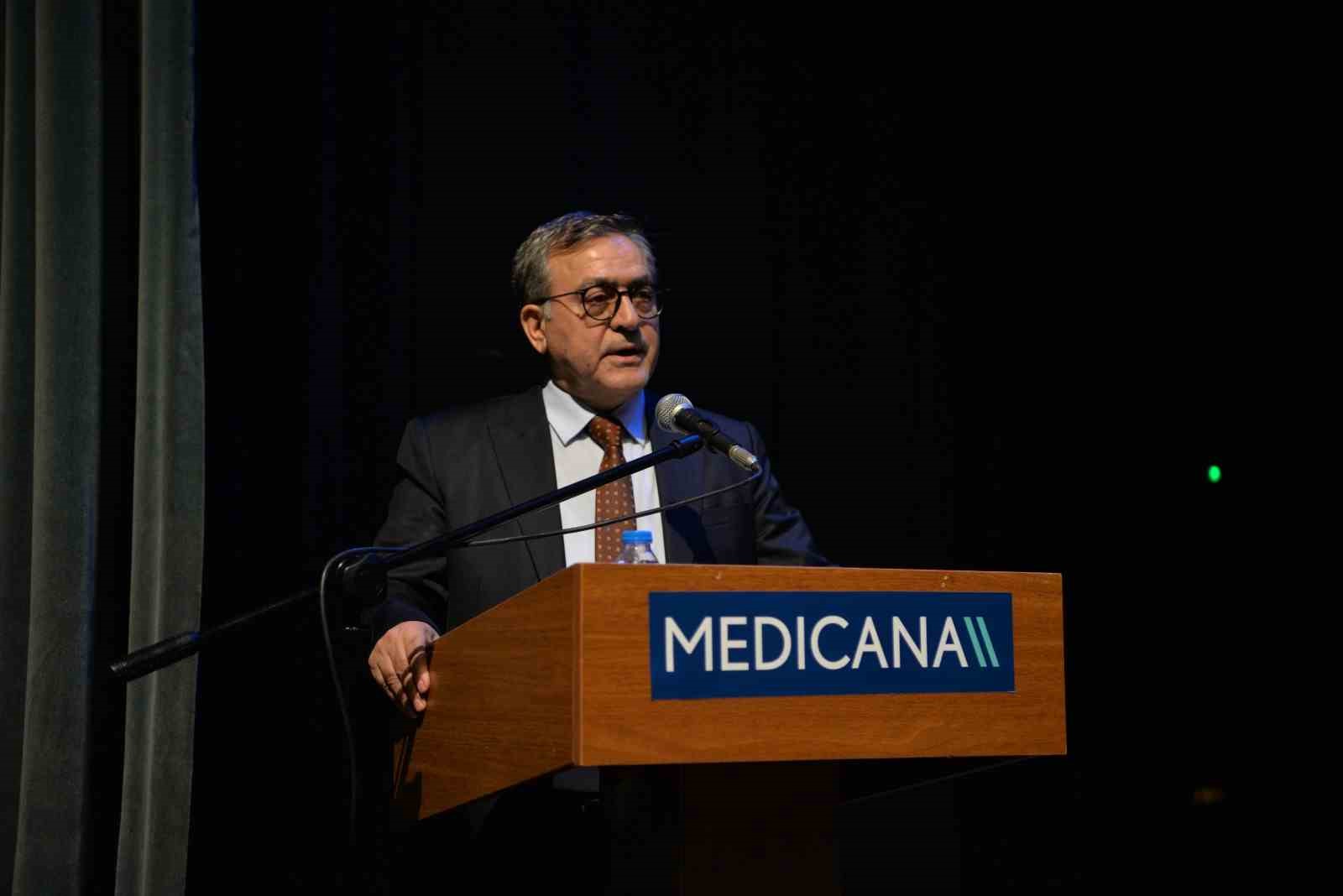 Sağlık çalışanlarından Bursalı sanatseverlere unutulmaz konser
Sağlık çalışanlarından Bursalı sanatseverlere unutulmaz konser