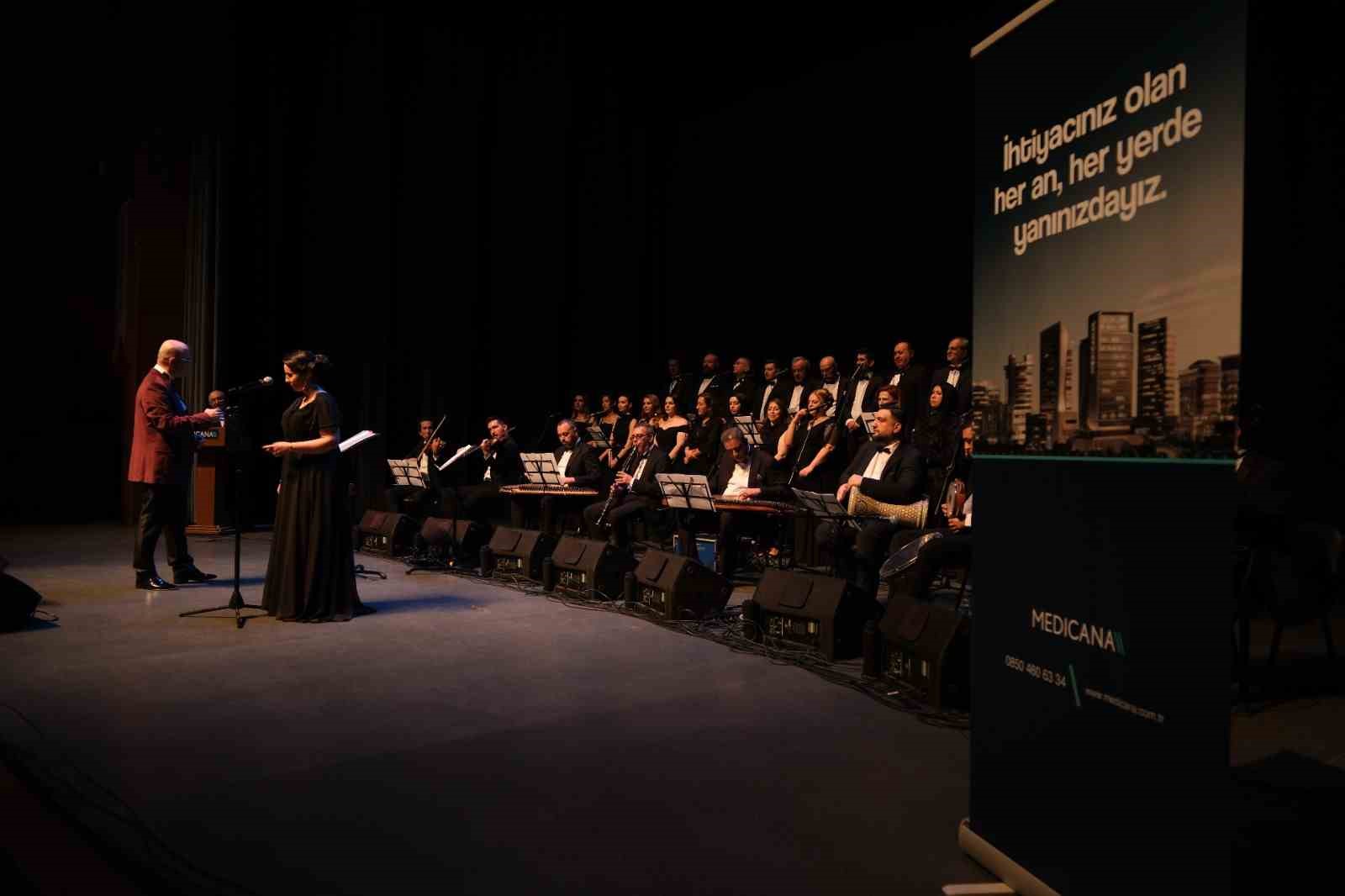 Sağlık çalışanlarından Bursalı sanatseverlere unutulmaz konser
Sağlık çalışanlarından Bursalı sanatseverlere unutulmaz konser